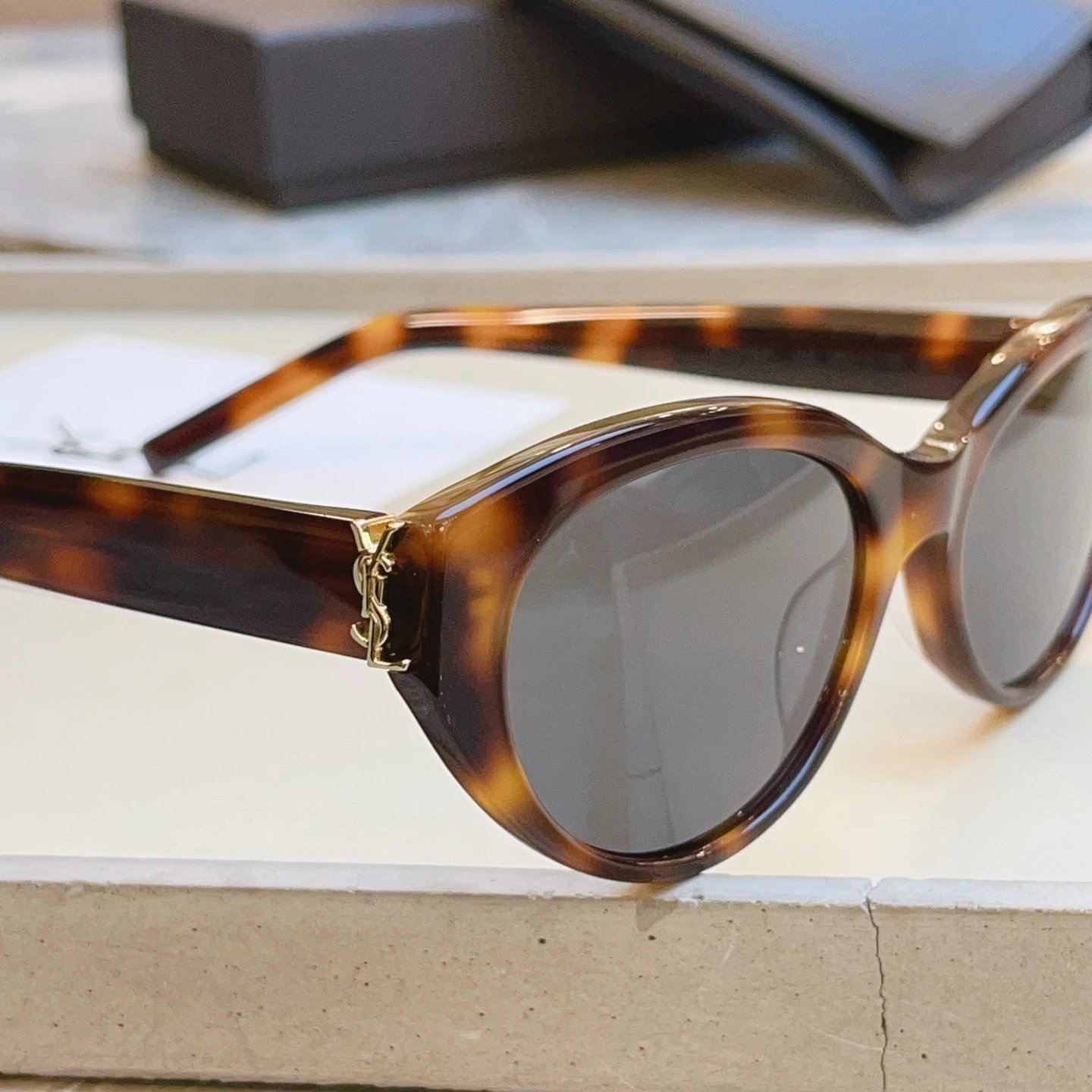 Saint Laurent Sunglasses Ver.E — photo 5