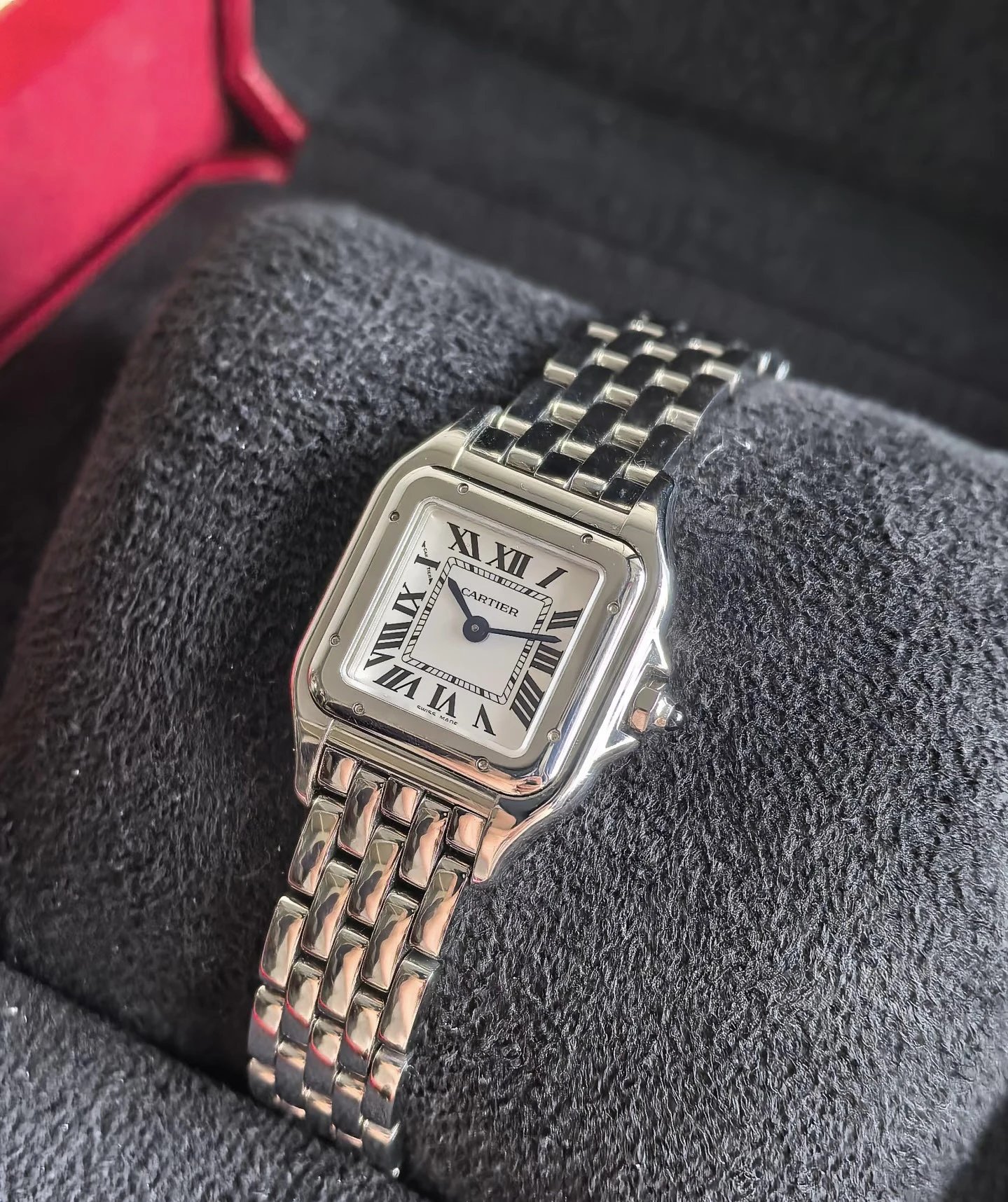 Cartier Panthere Quartz Ladies Watch 30mm Ver.A — QC