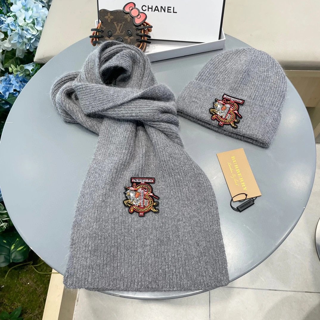 Burberry Scarf & Hat Set Ver.D — Photo 5