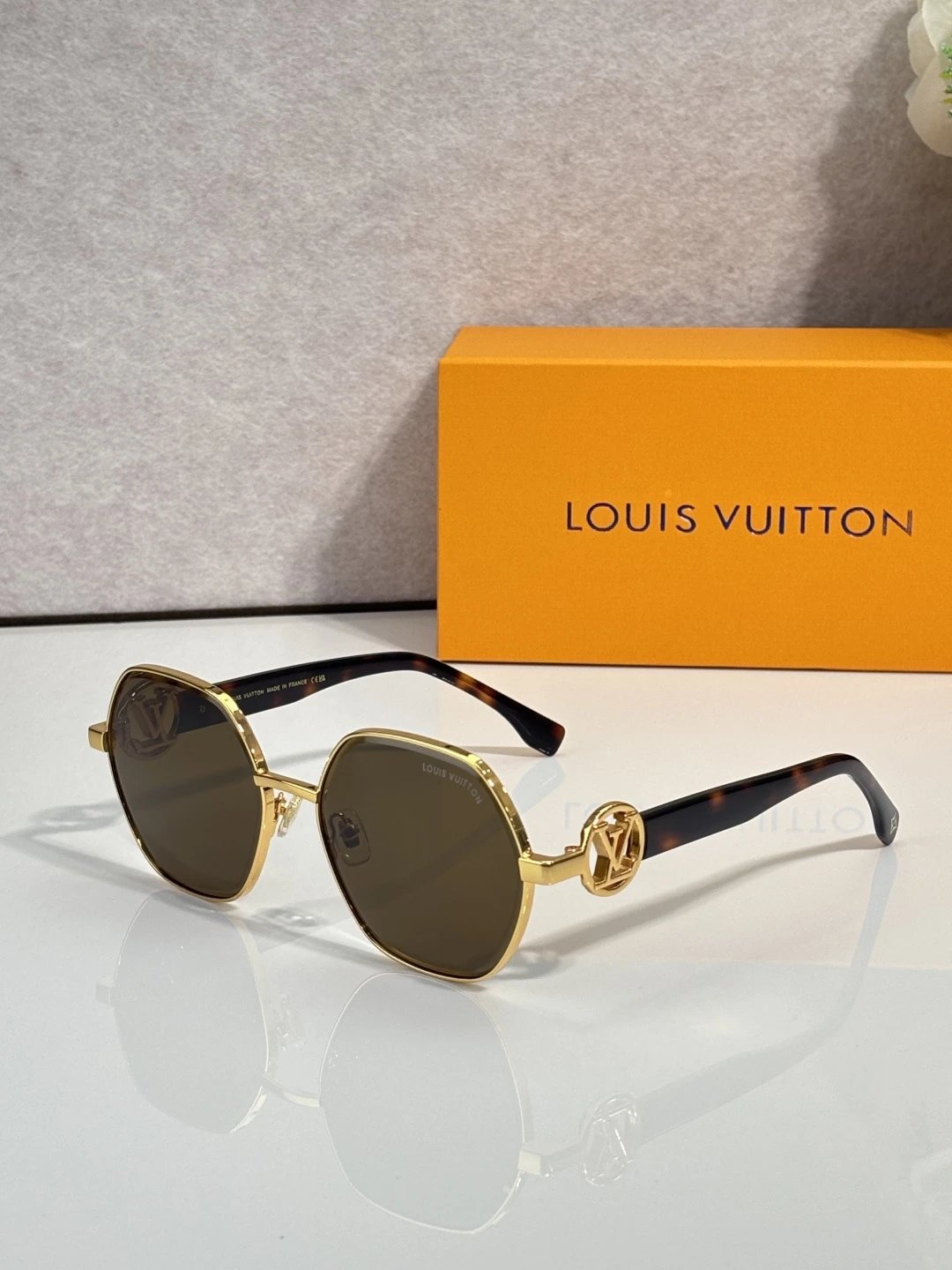 Louis Vuitton Z2061U Sunglasses 58-17-145 — Zdjęcie 4
