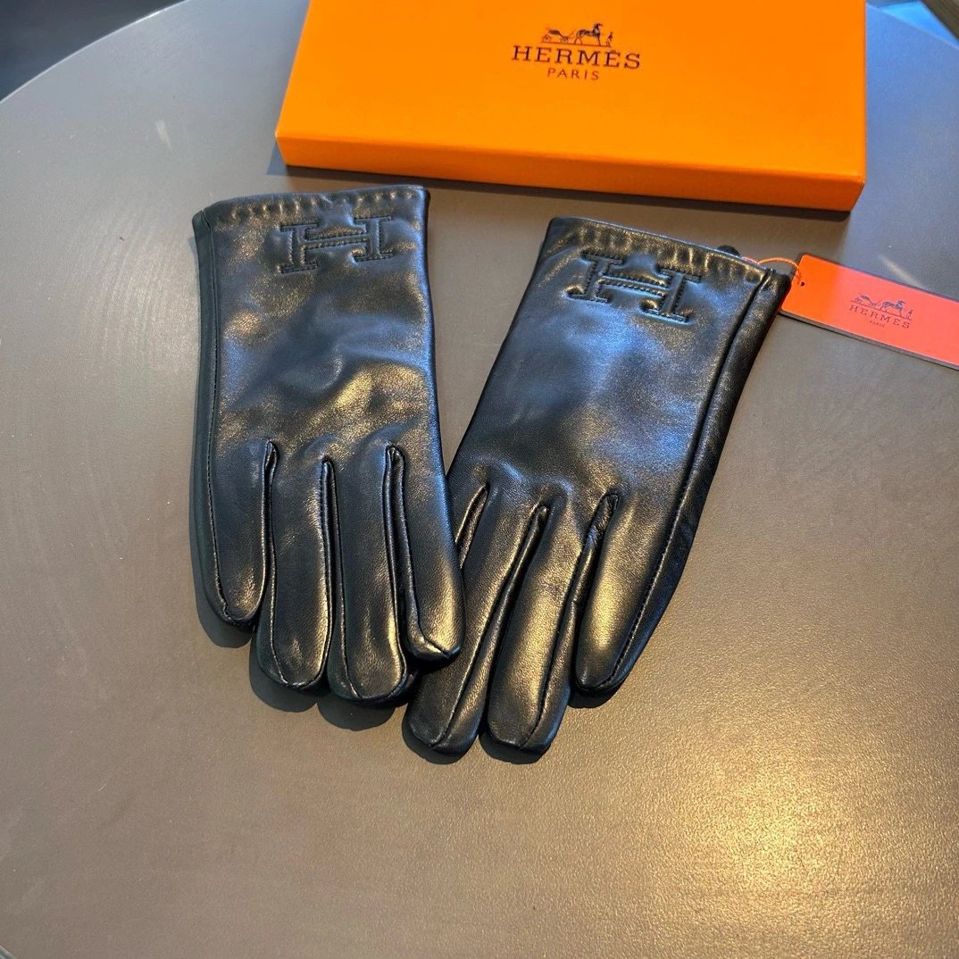Hermes Lambskin Cashmere Gloves Ver.A — Photo 9