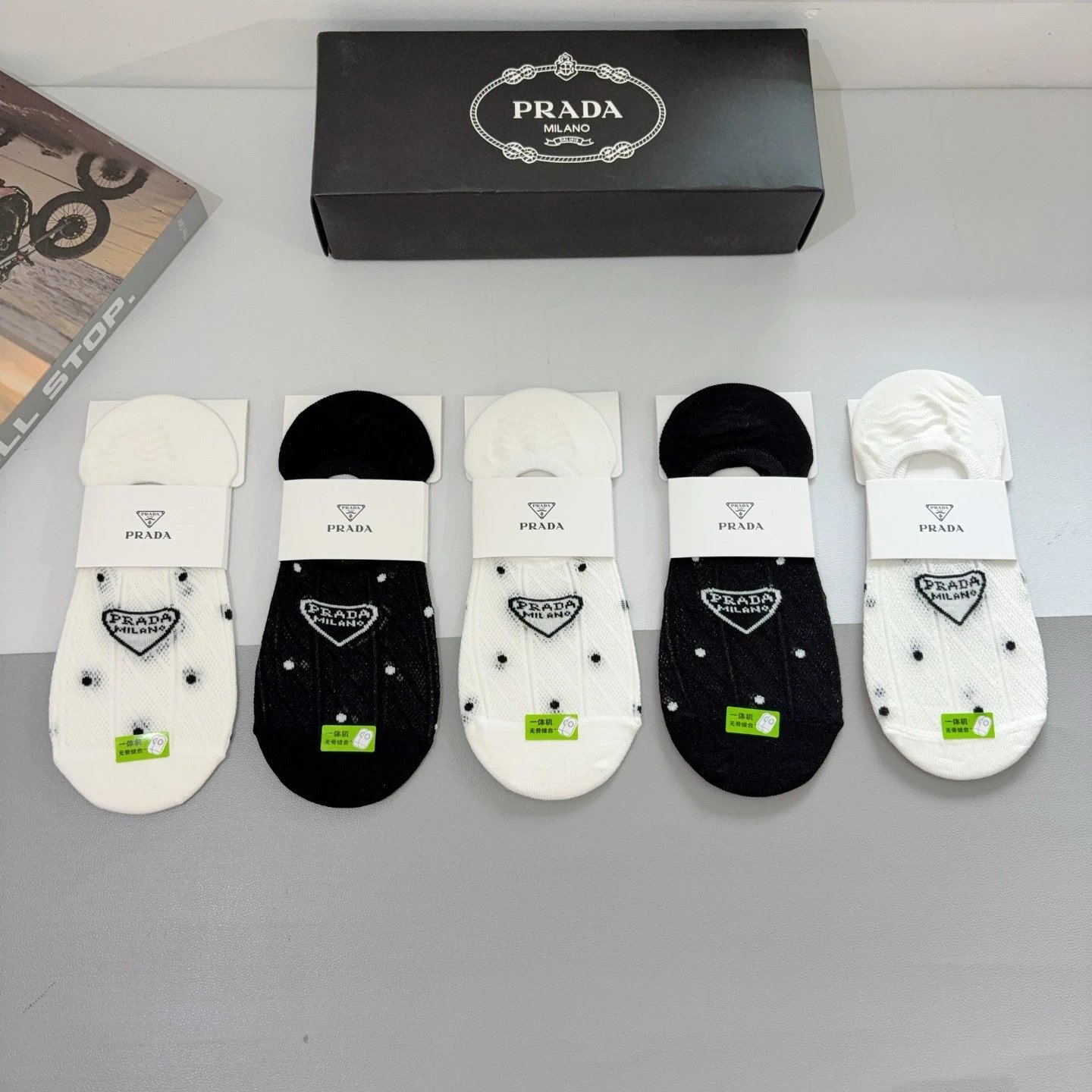 Prada No-Show Socks — Zdjęcie 2