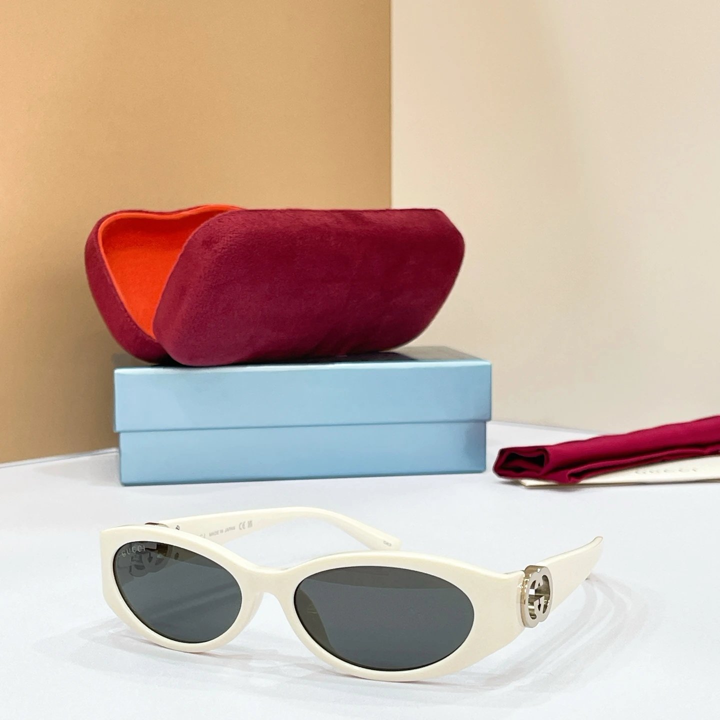 Gucci GG1660S Sunglasses 54-16-135 — QC