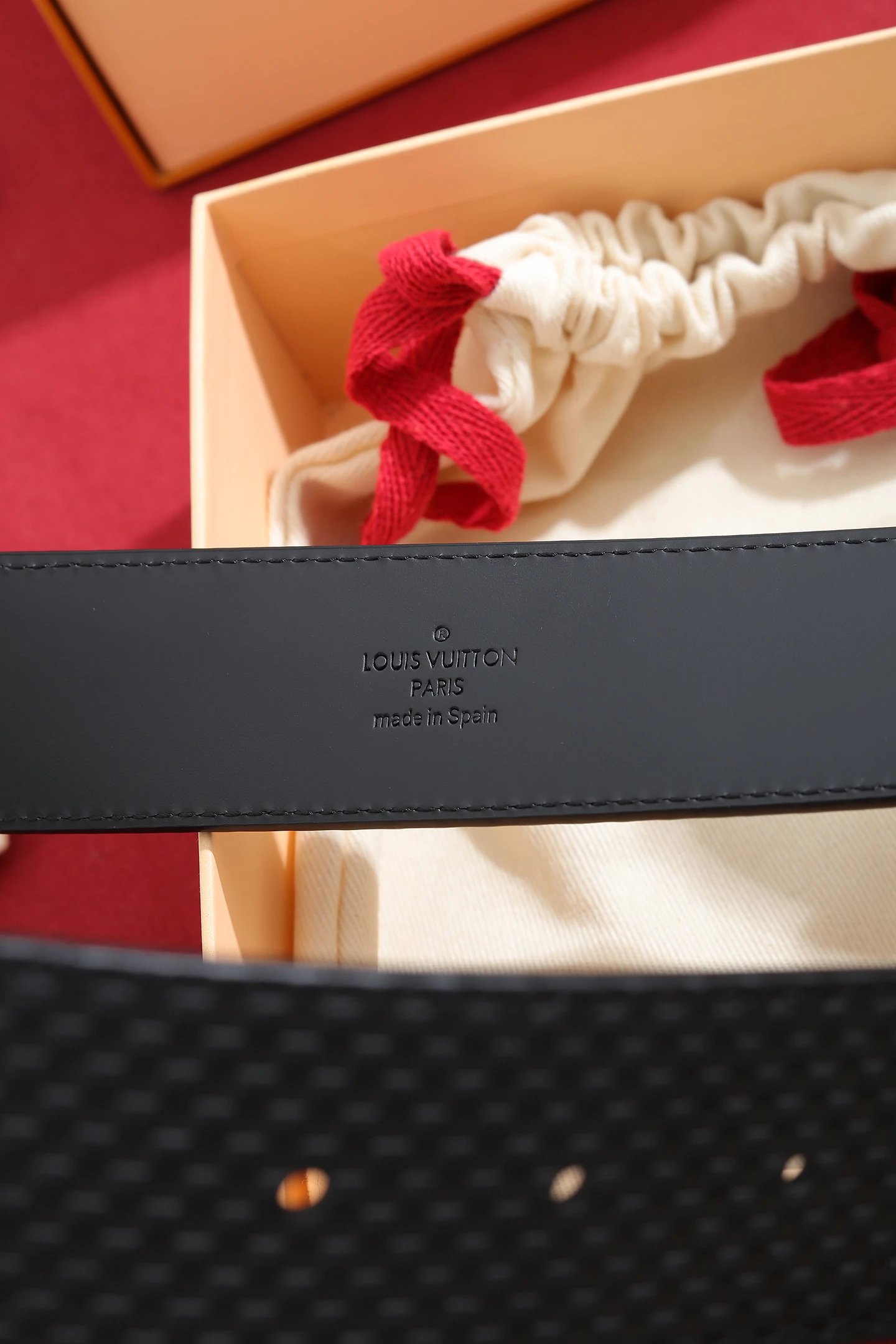 Louis Vuitton Leather Belt Ver.B — QC