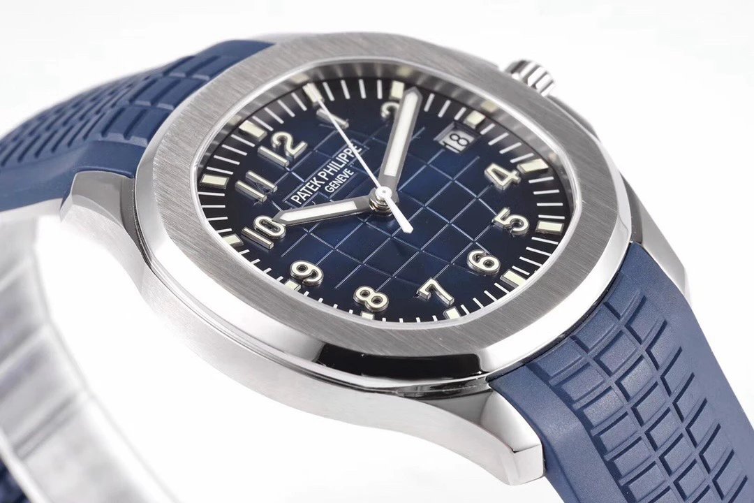 Patek Philippe Aquanaut Automatic Watch 38mm — photo 6