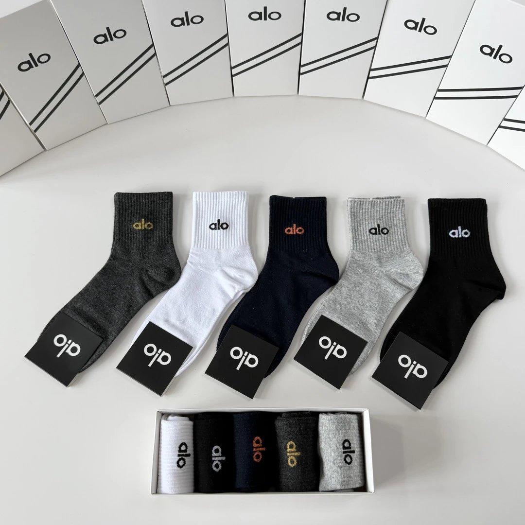 ALO Crew Socks 5-Pair Box Ver.A — QC