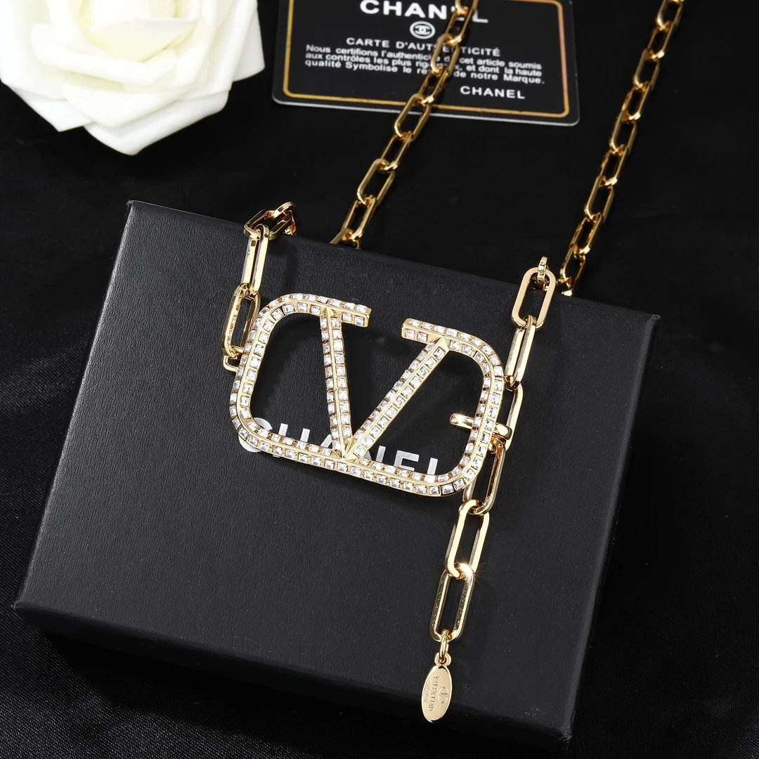 Valentino Waist Chain Ver.A — QC