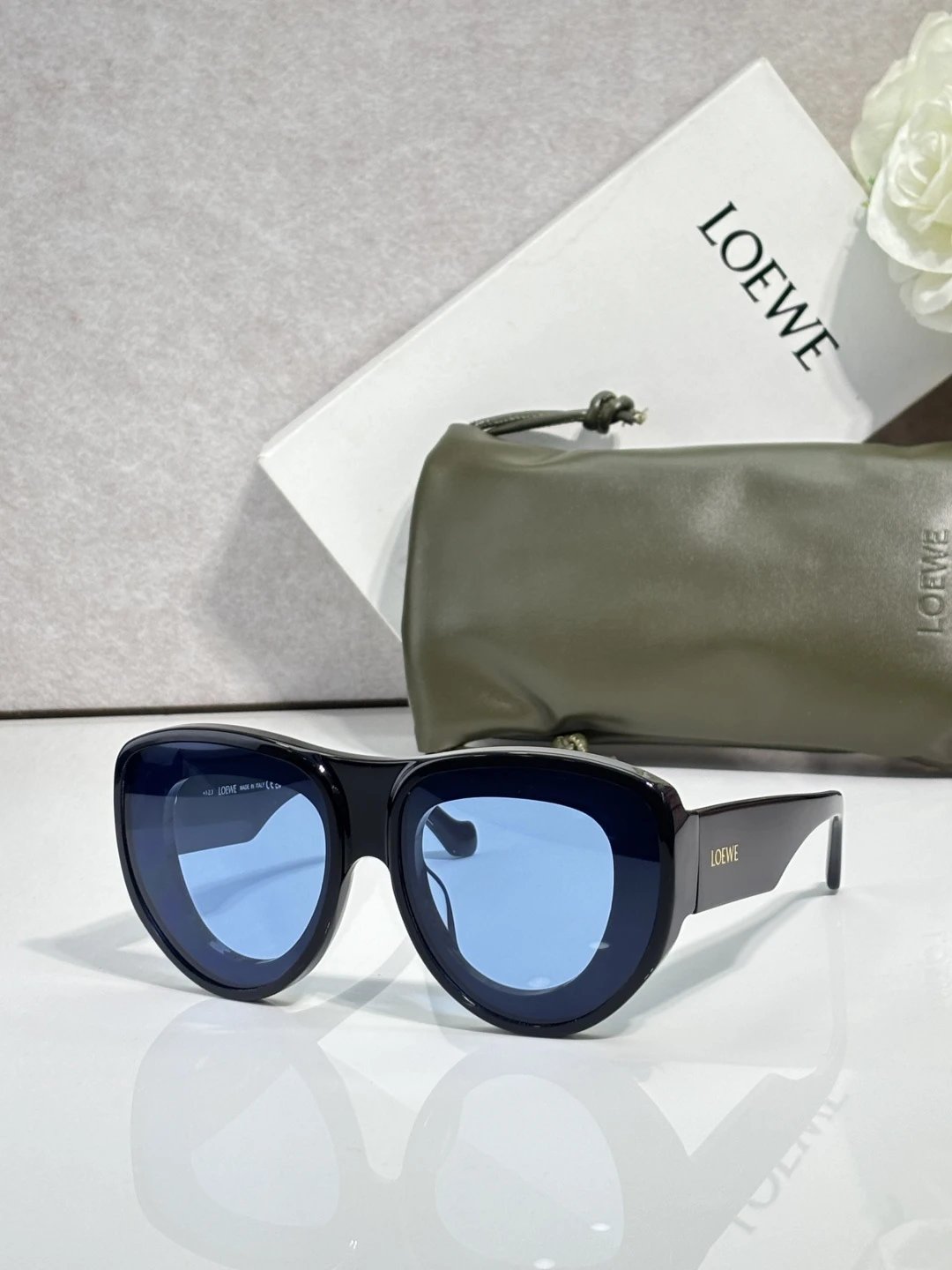 Loewe LW40170U Sunglasses 61-16-140 Ver.B — photo 4