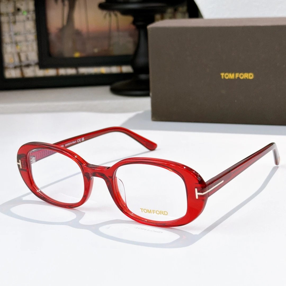 Tom Ford FT1364 Sunglasses 49-21-140 Ver.A — Photo 4