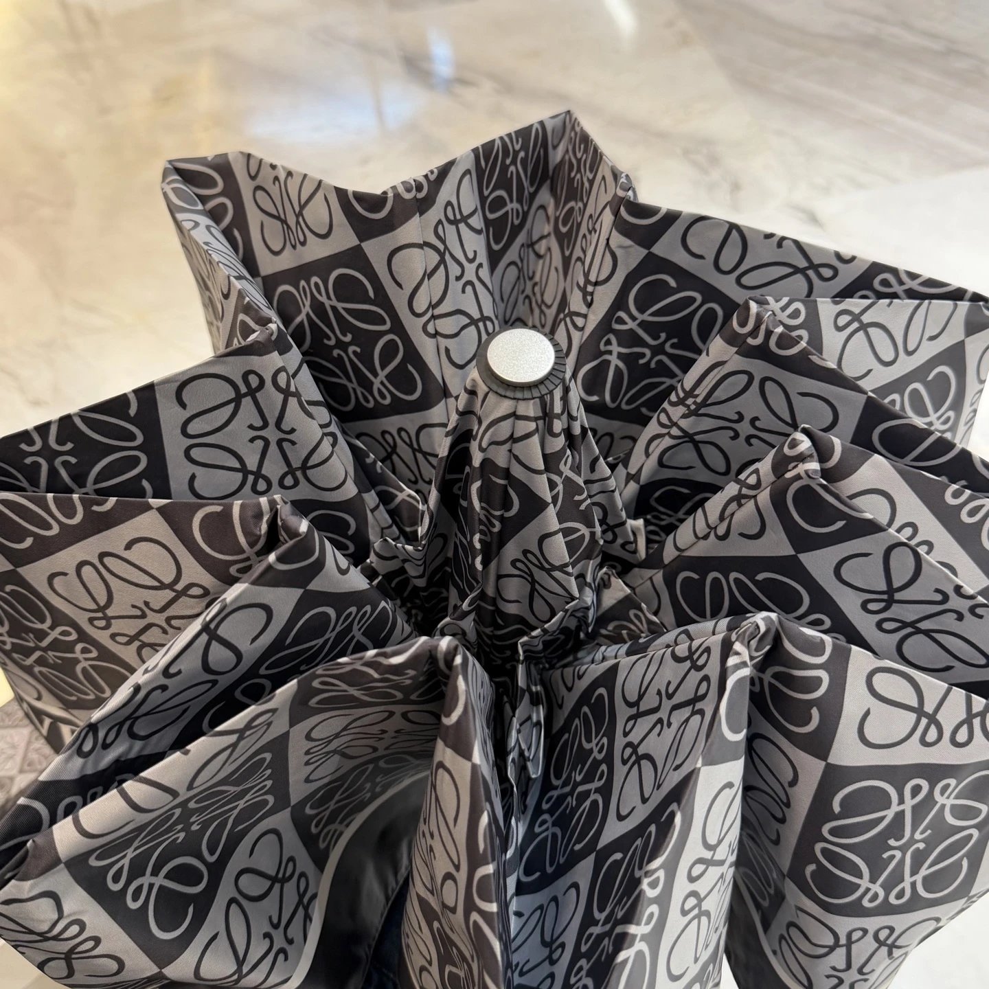 Loewe UV Protection Folding Umbrella Ver.A — Photo 6