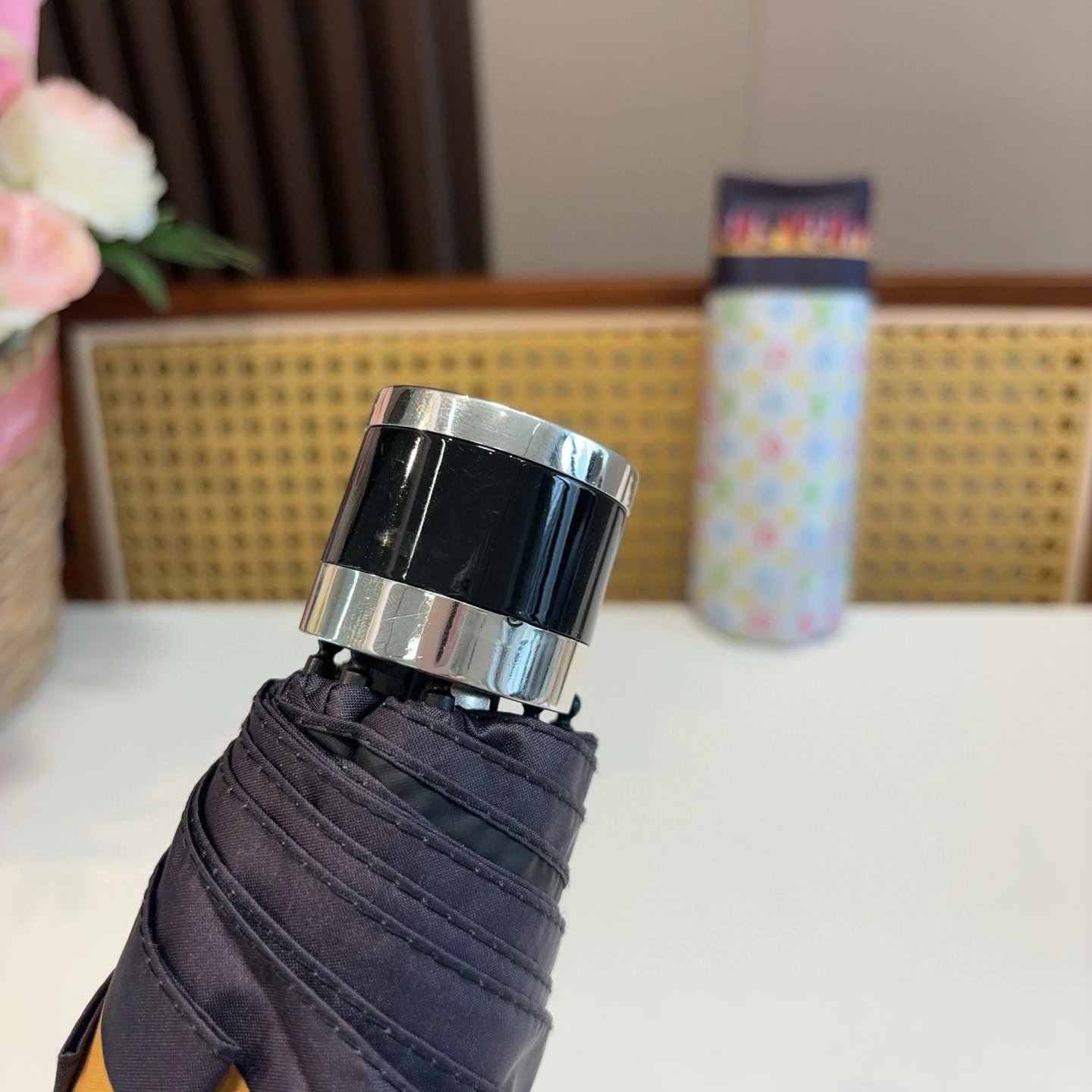 Louis Vuitton UV Protection Folding Umbrella Ver.M — Photo 4