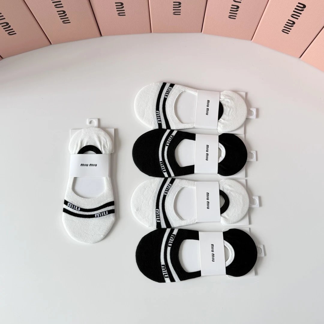Miu Miu No-Show Socks 5-Pair Box Ver.A — photo 6