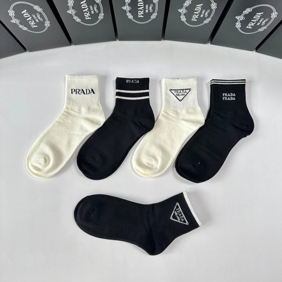 Prada Crew Socks 5-Pair Box Ver.A — Photo 3