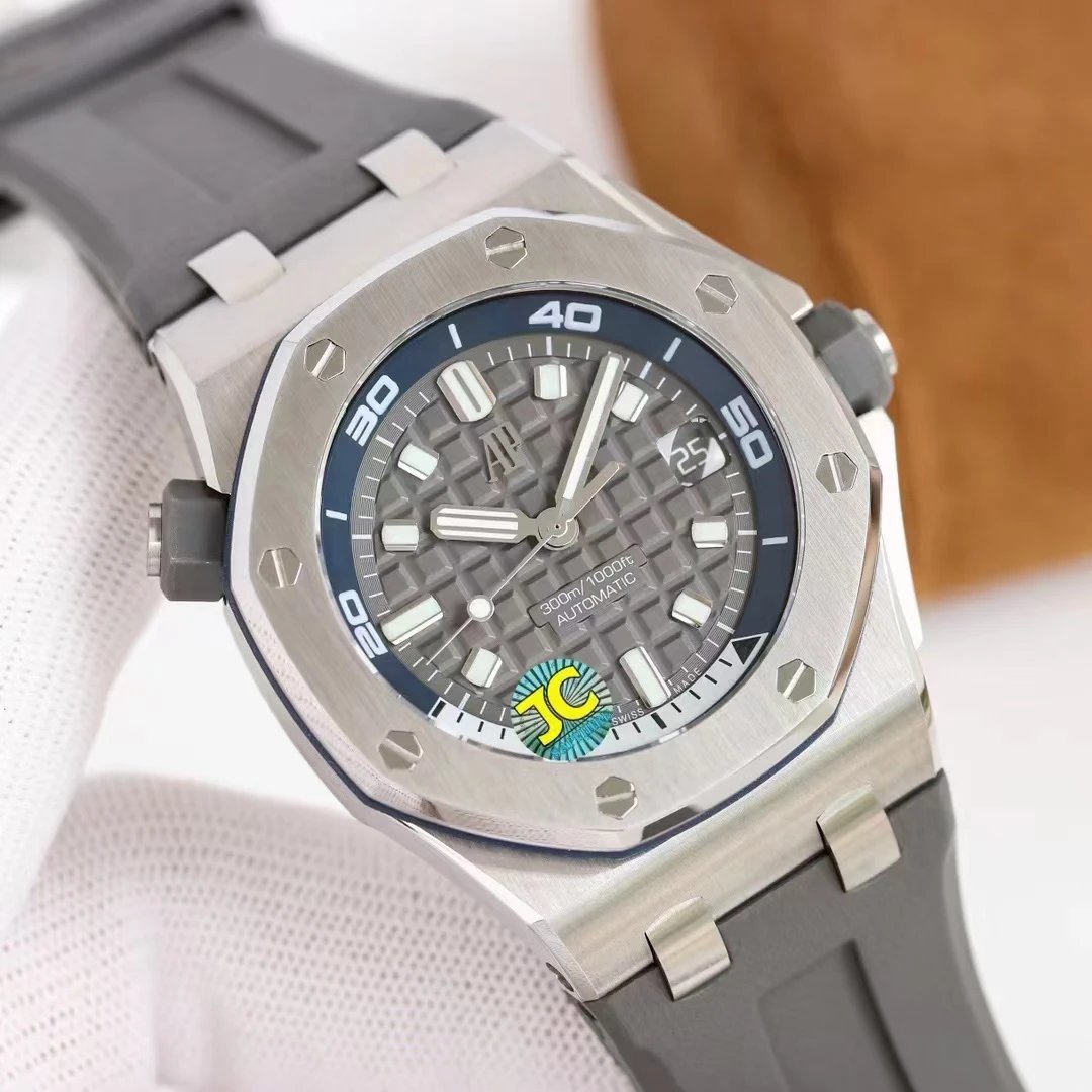 Audemars Piguet Royal Oak Automatic Watch 42mm Ver.A — Photo 4