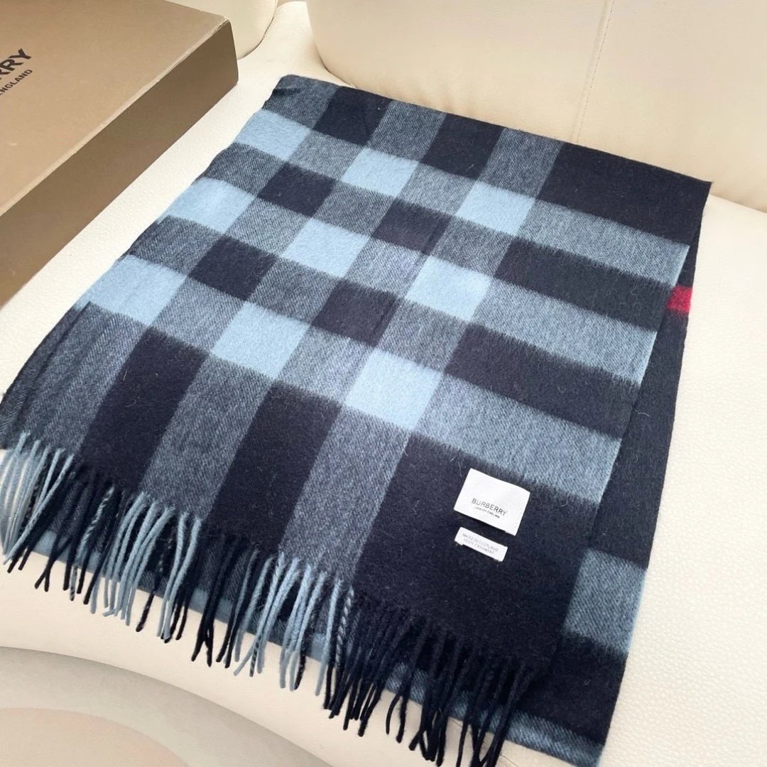 Burberry Cashmere Scarf Ver.E — Photo 2