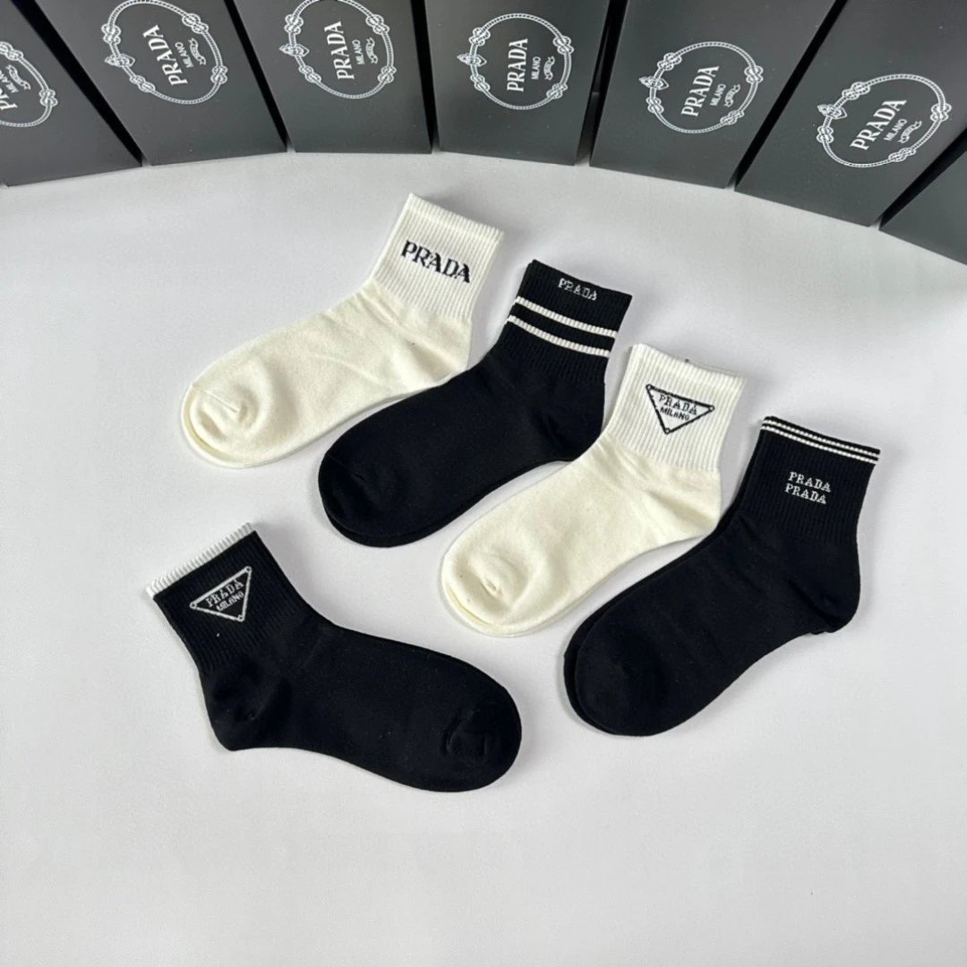 Prada Crew Socks 5-Pair Box Ver.A — Photo 4