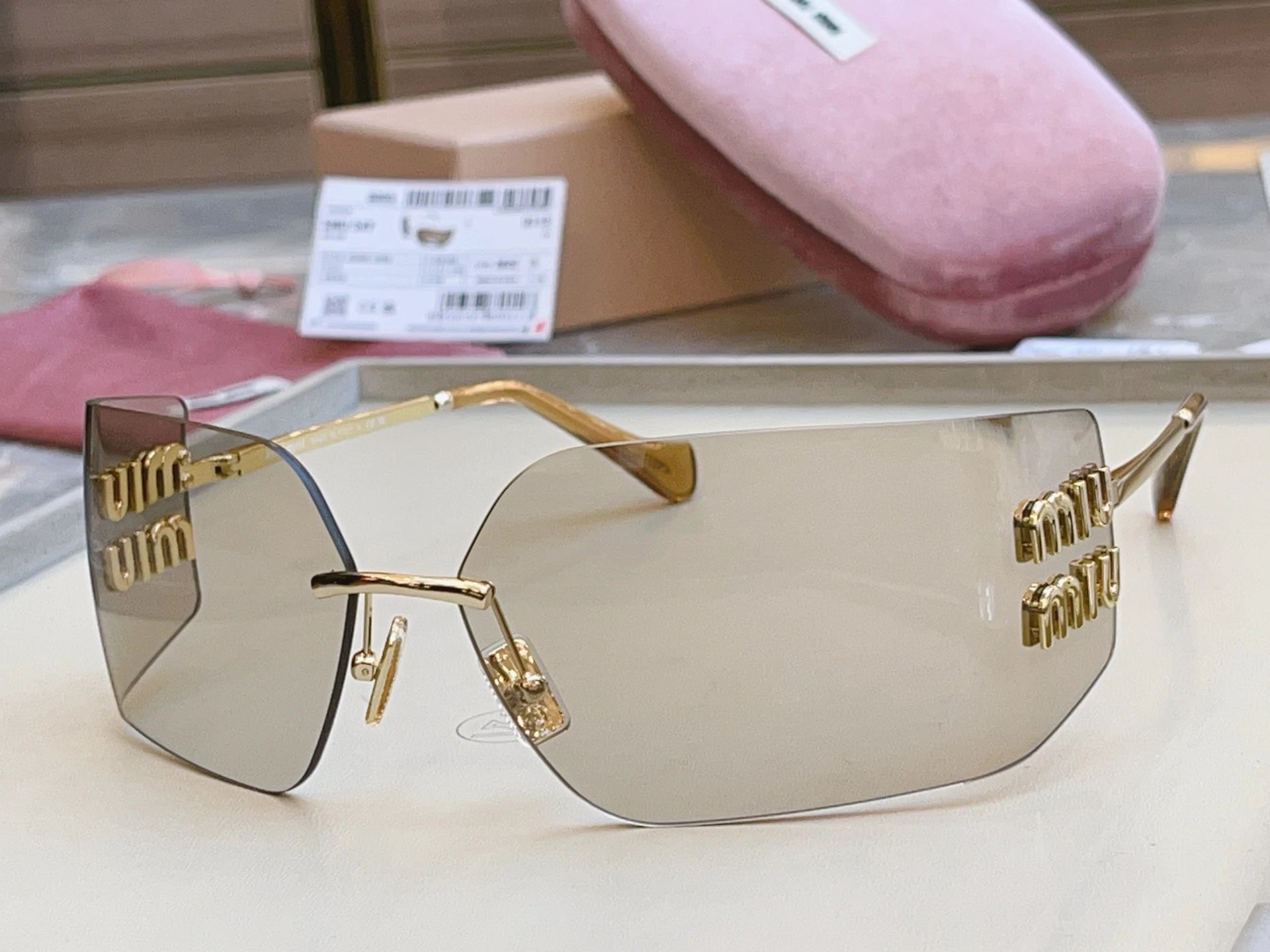 Miu Miu SMU 54Y Sunglasses 80-14-110 — Photo 6