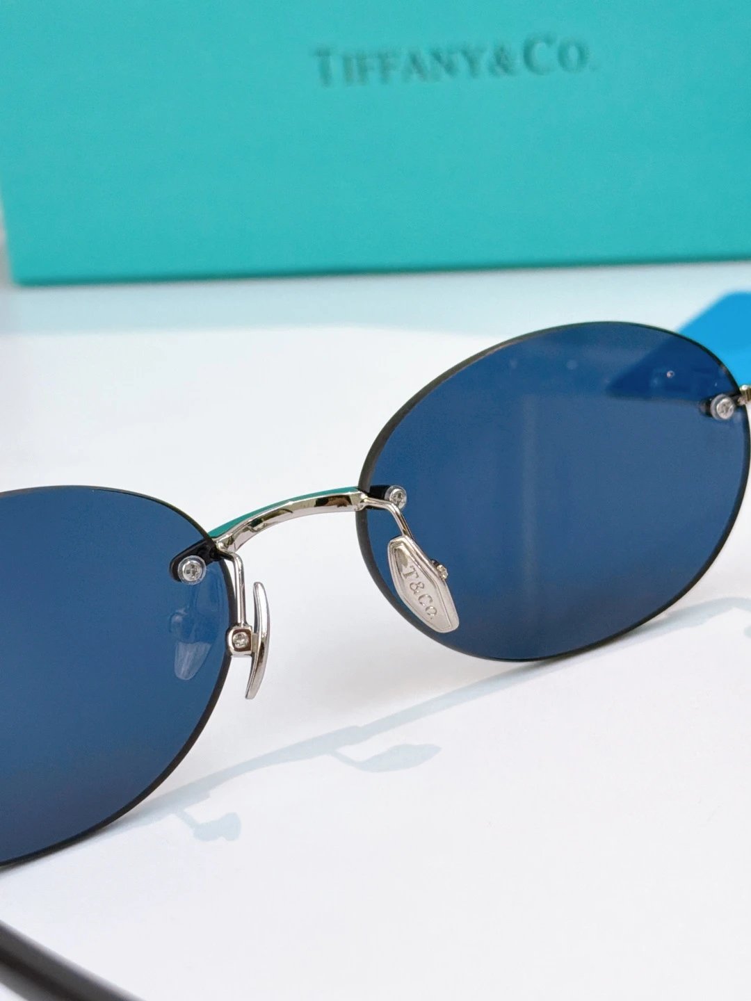 Tiffany TF3104D Sunglasses 56-18-140 — photo 8