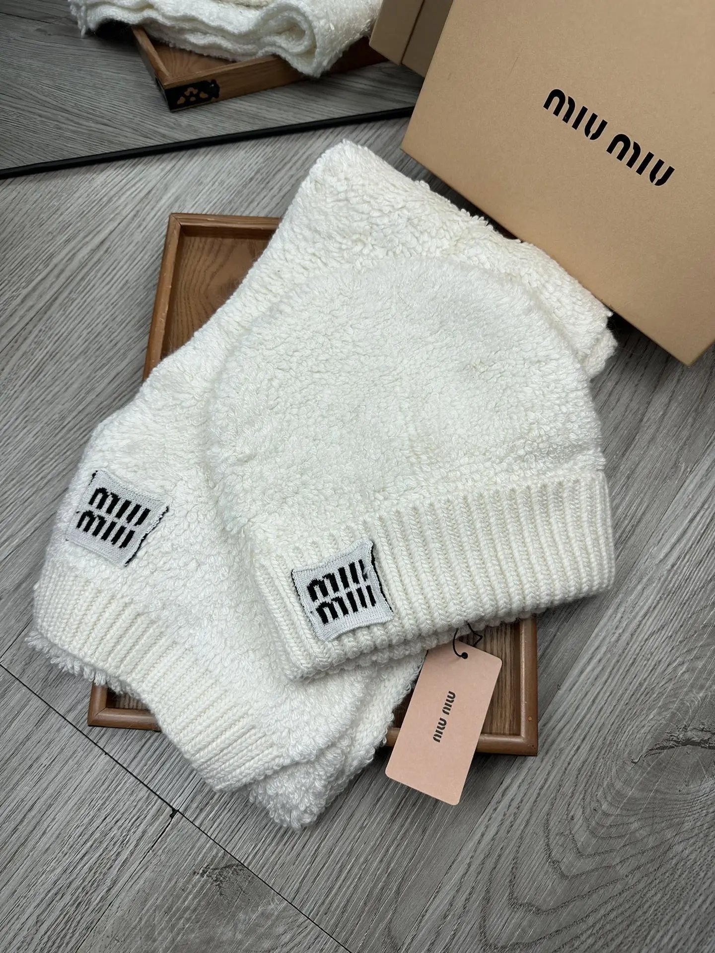 Miu Miu Wool Rabbit Fur Scarf & Hat Set Ver.A — Photo 2