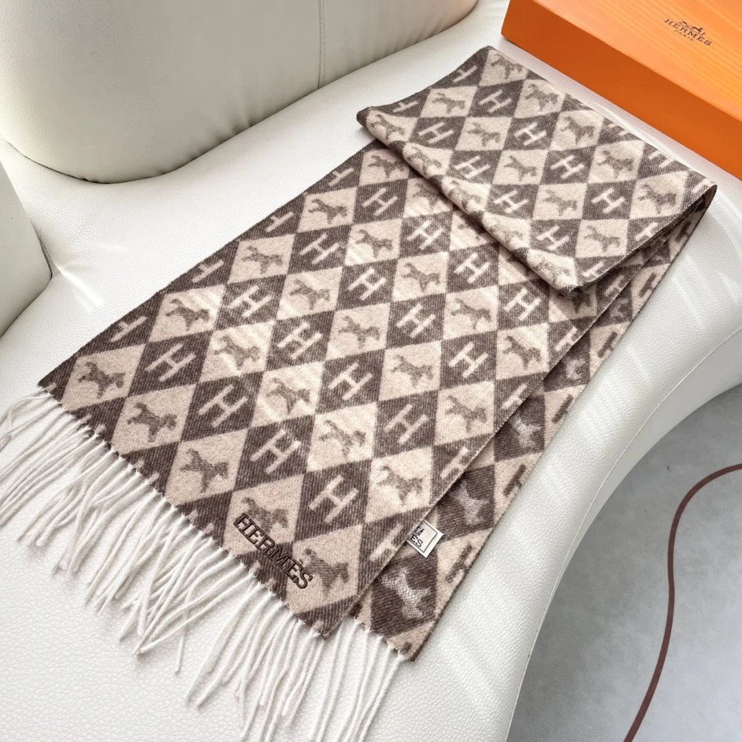 Hermes Cashmere Scarf Ver.J — Photo 9
