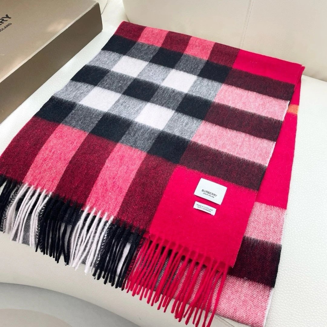 Burberry Cashmere Scarf Ver.F — Photo 2