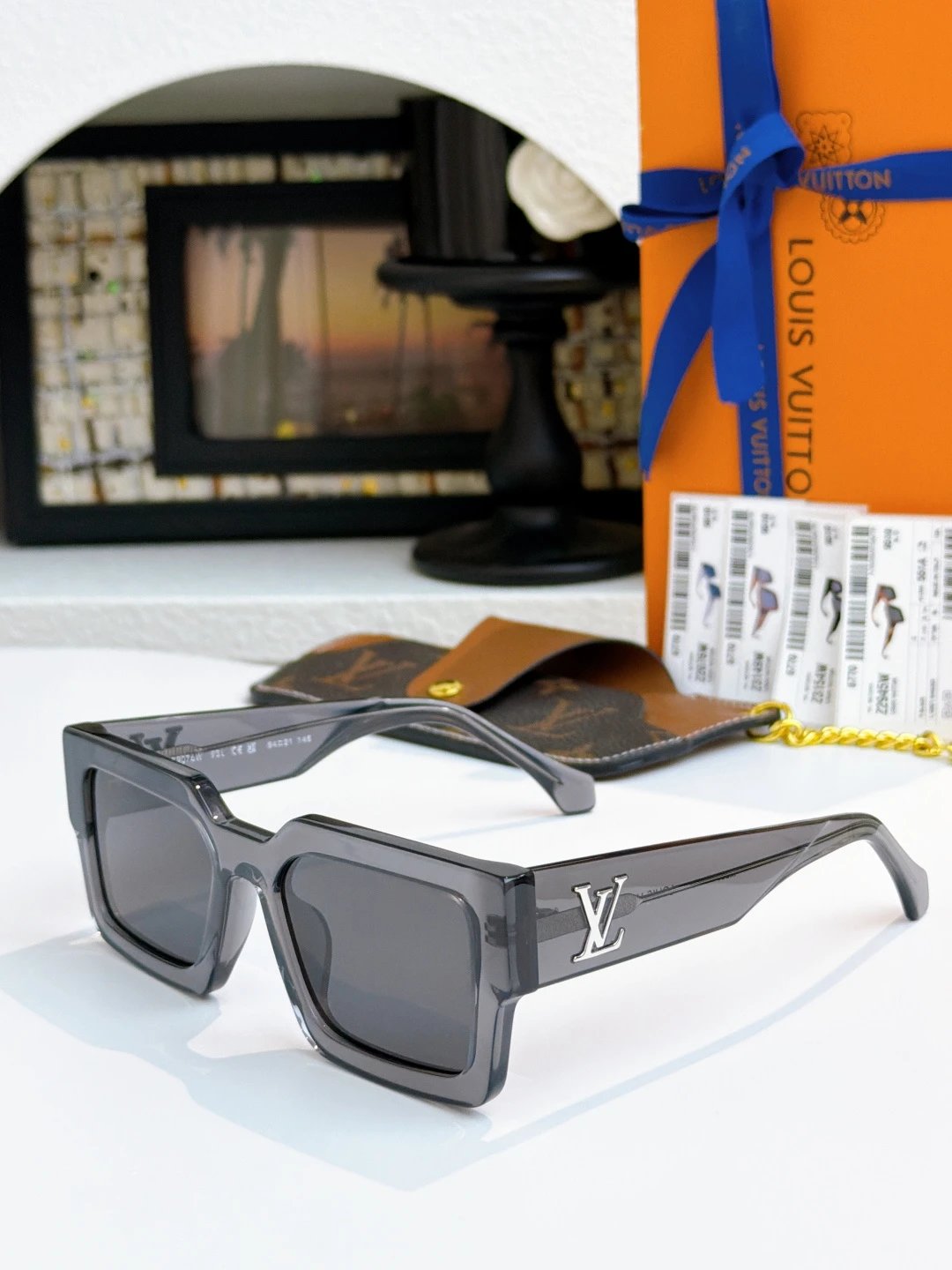 Louis Vuitton Z1579w Z2945w Sunglasses 54-21-145 — Photo 8