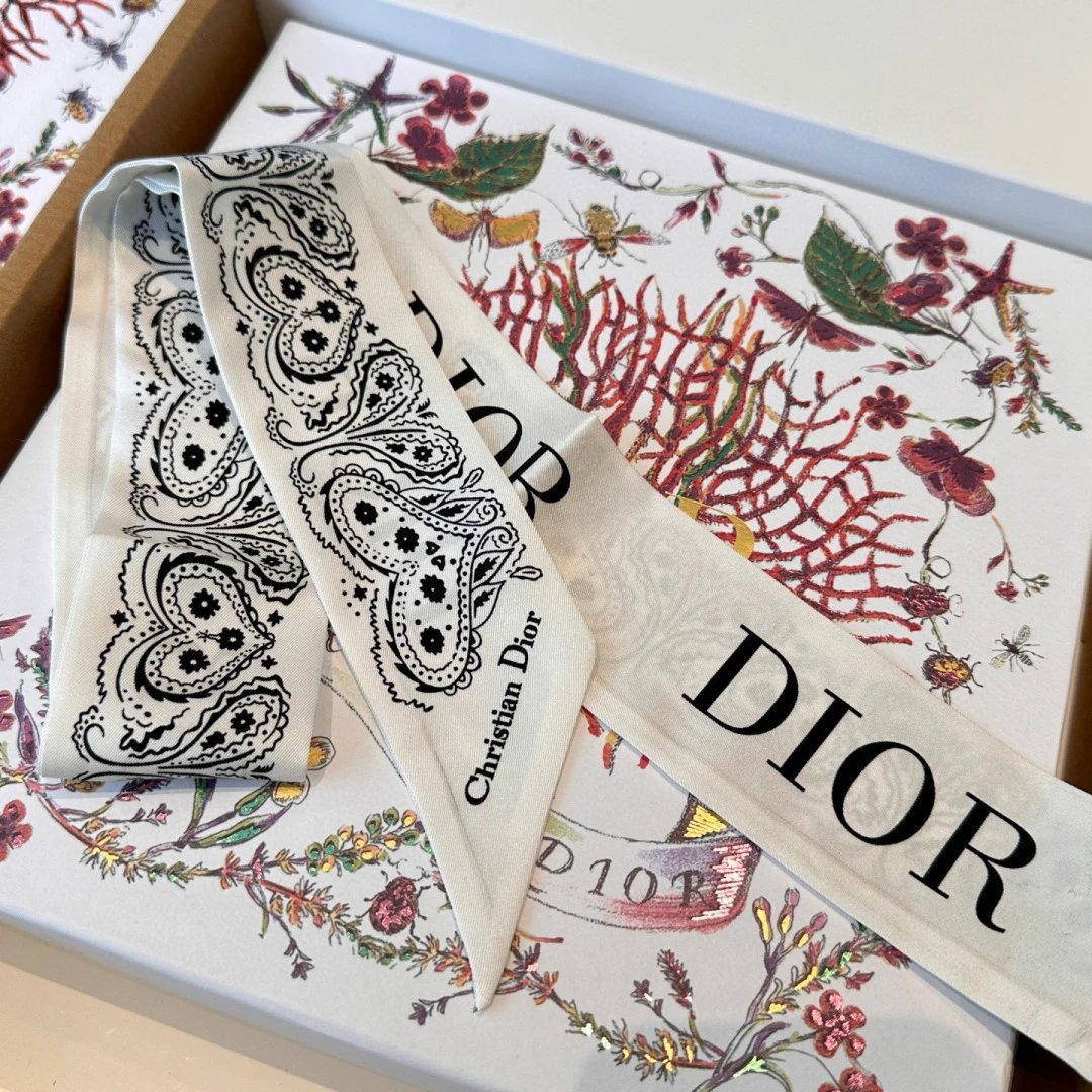 Dior Silk Ribbon Ver.A — Zdjęcie 9