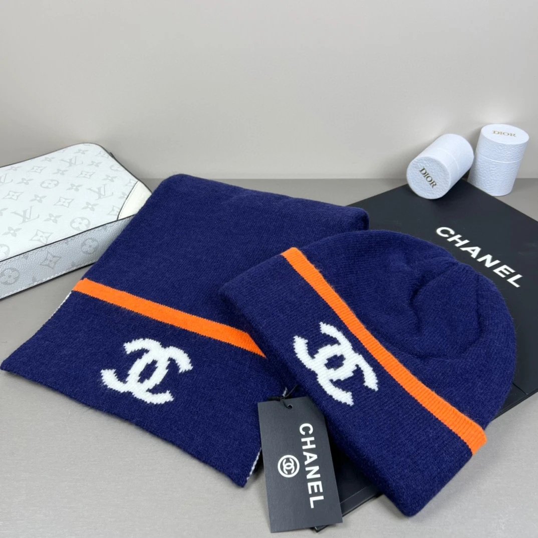 Chanel Scarf & Hat Set Ver.E — Photo 3