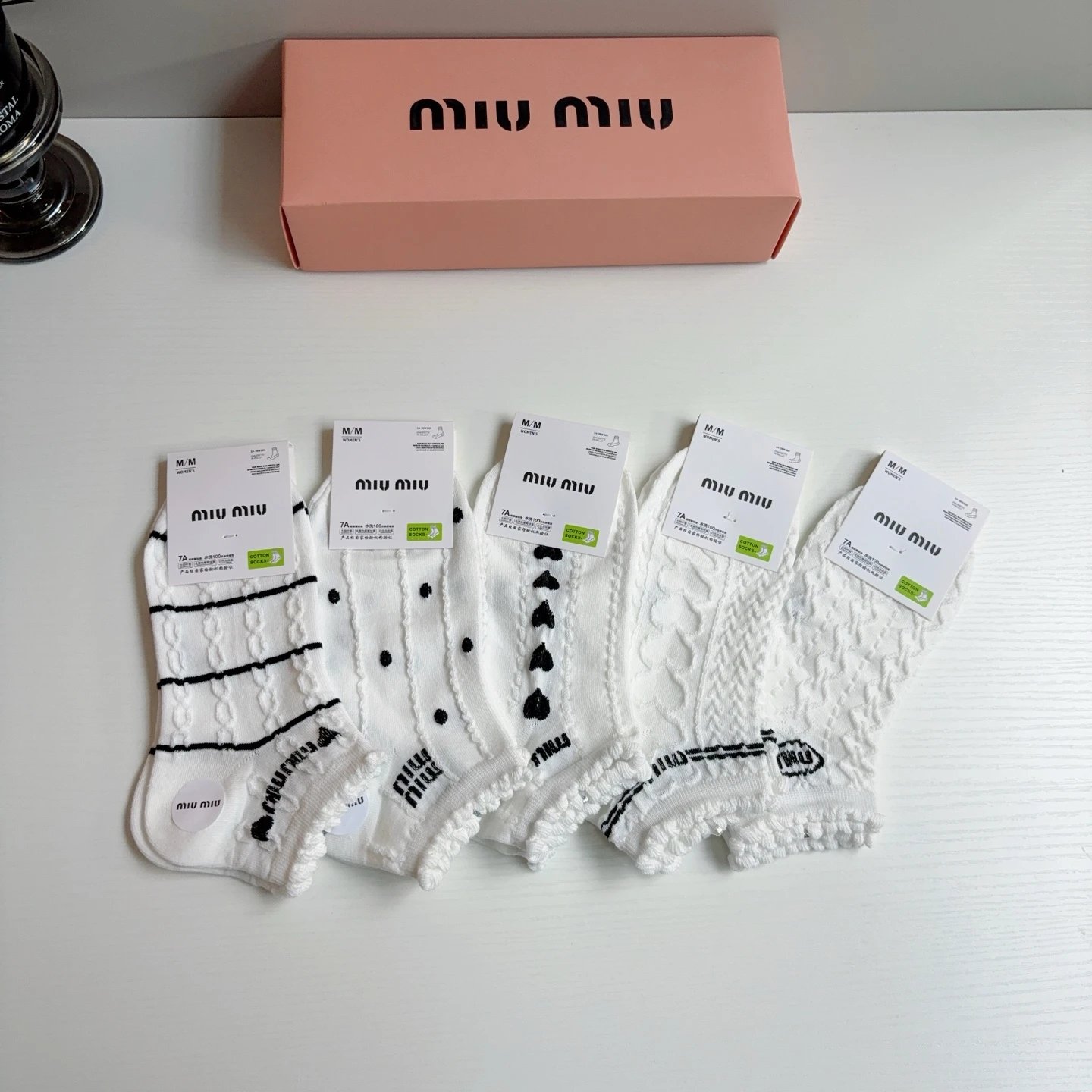 Miu Miu Socks Ver.A — Zdjęcie 4