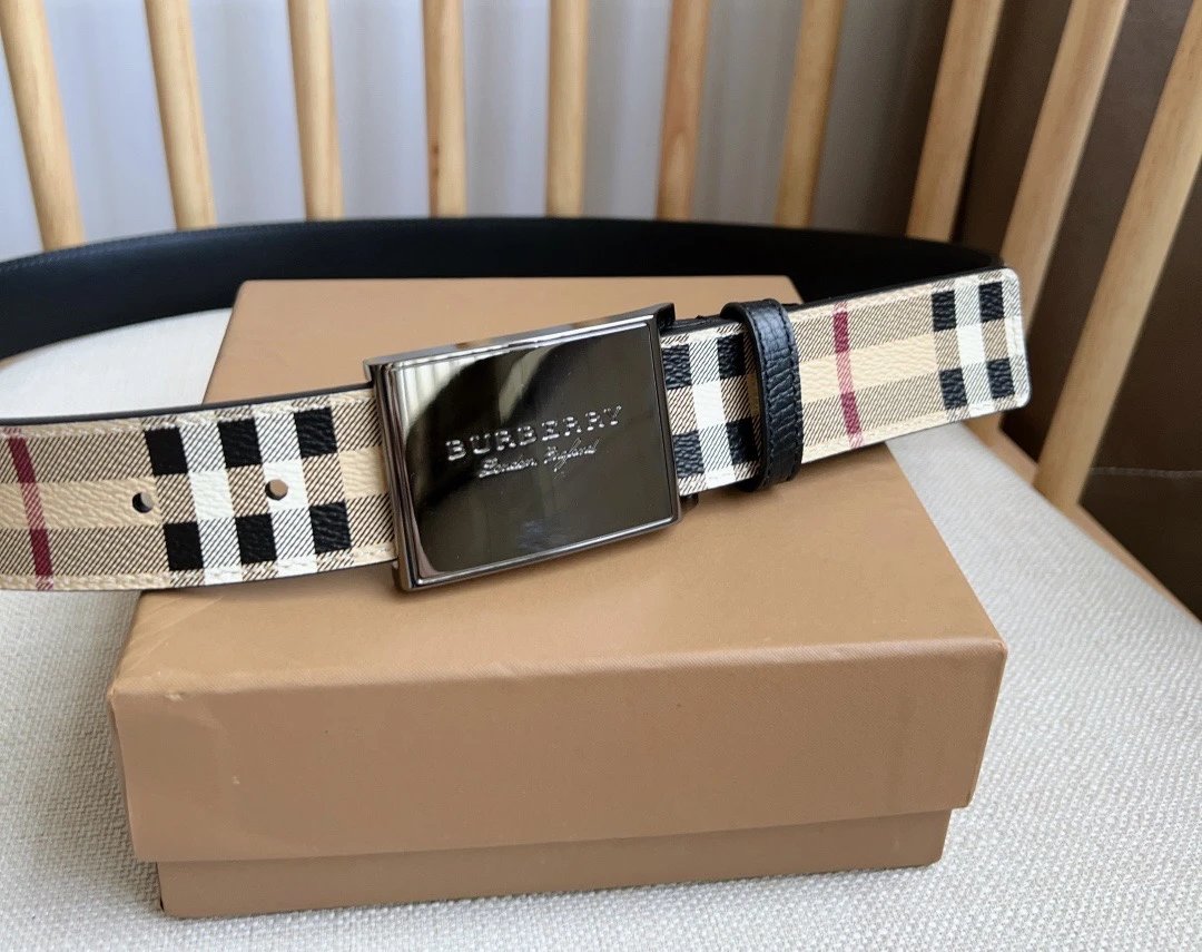 Burberry Reversible Belt — QC