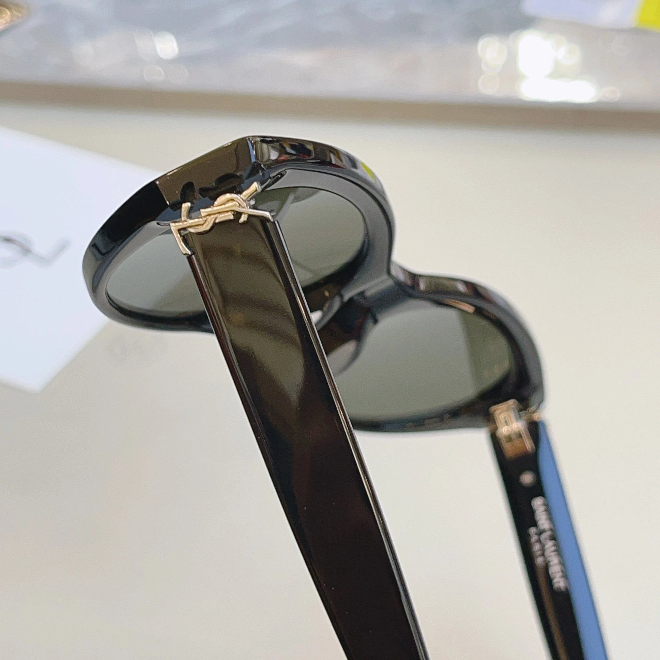 Saint Laurent Sunglasses Ver.C — photo 6