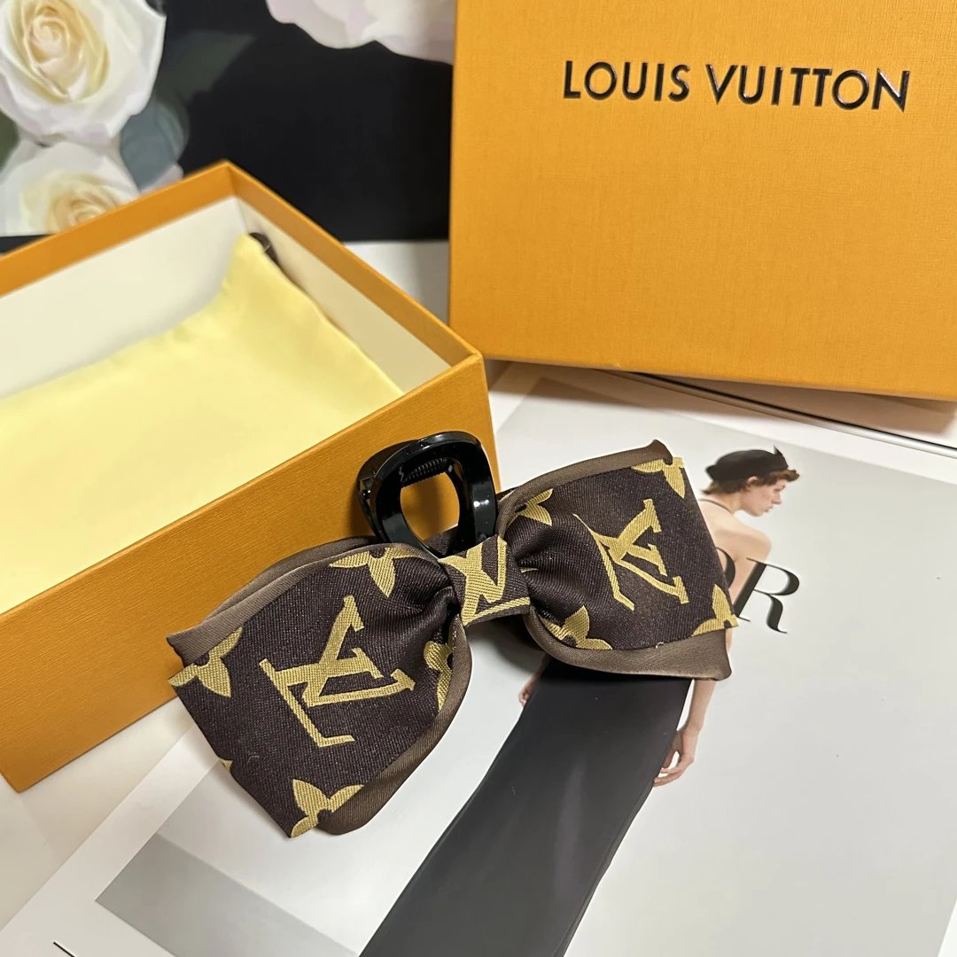 Louis Vuitton Vintage Headband — Photo 6