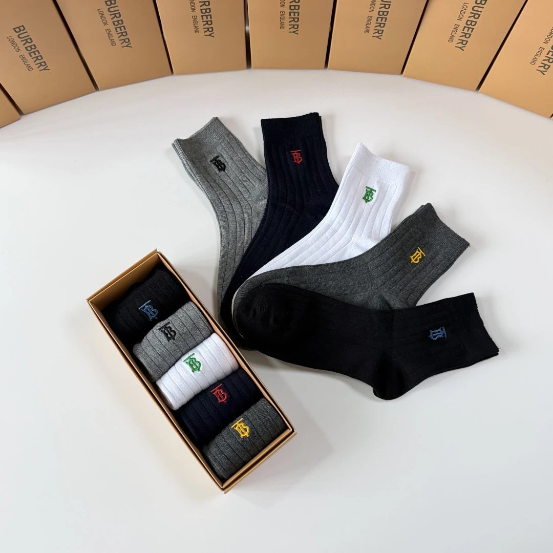 Burberry Knee-High Socks Ver.C — QC