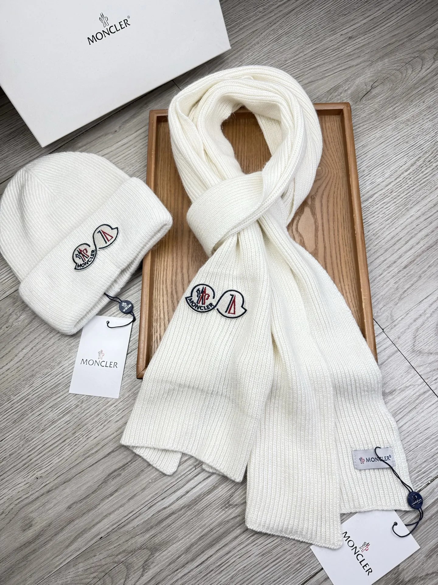 Moncler Wool Rabbit Fur Scarf & Hat Set Ver.F — Photo 8
