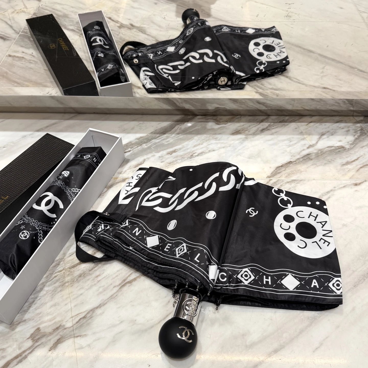Chanel UV Protection Folding Umbrella Ver.A — Photo 3