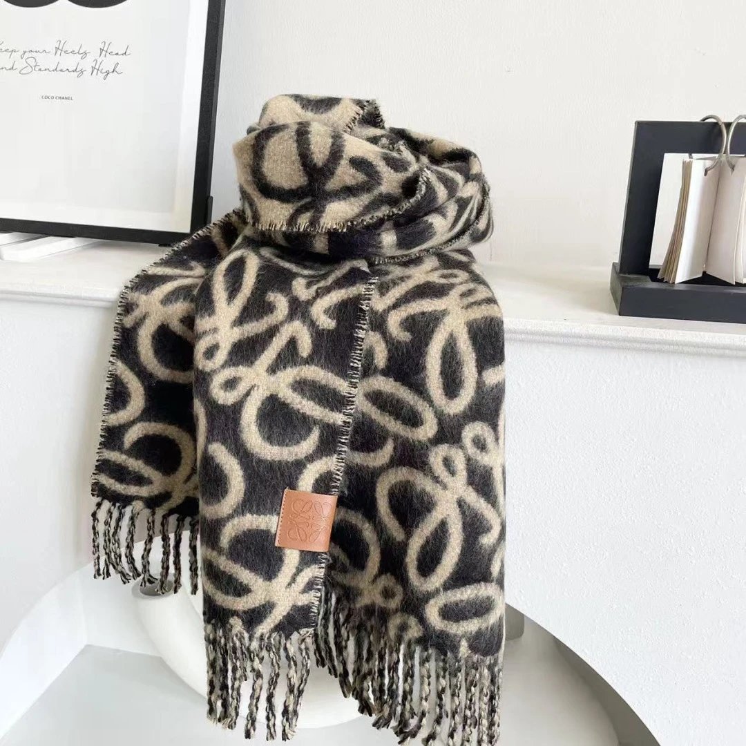 Loewe Cashmere Scarf Ver.C — Photo 8
