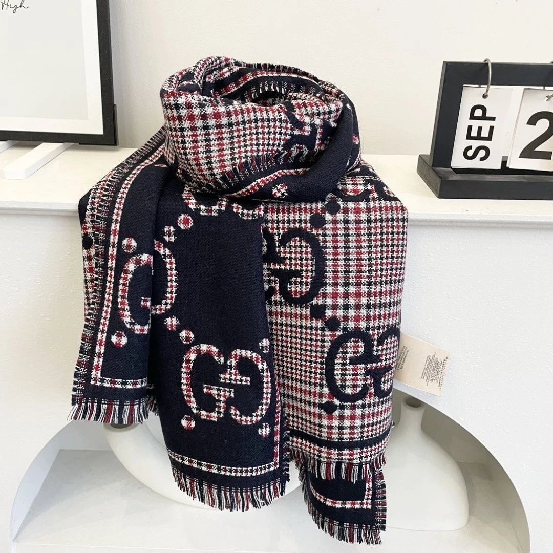 Gucci Cashmere Shawl Ver.D — Photo 7