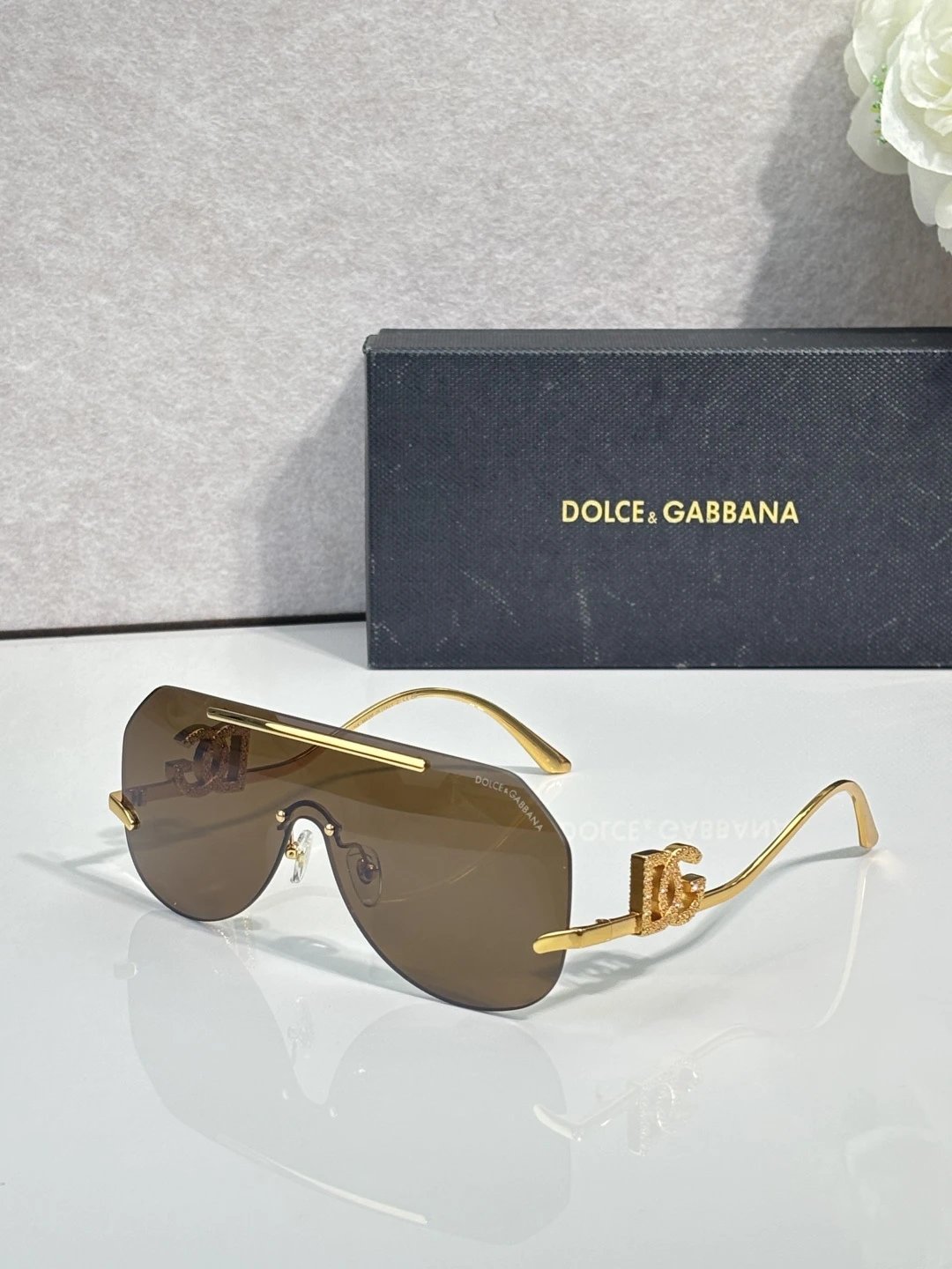 Dolce & Gabbana DG7123 Sunglasses — photo 6