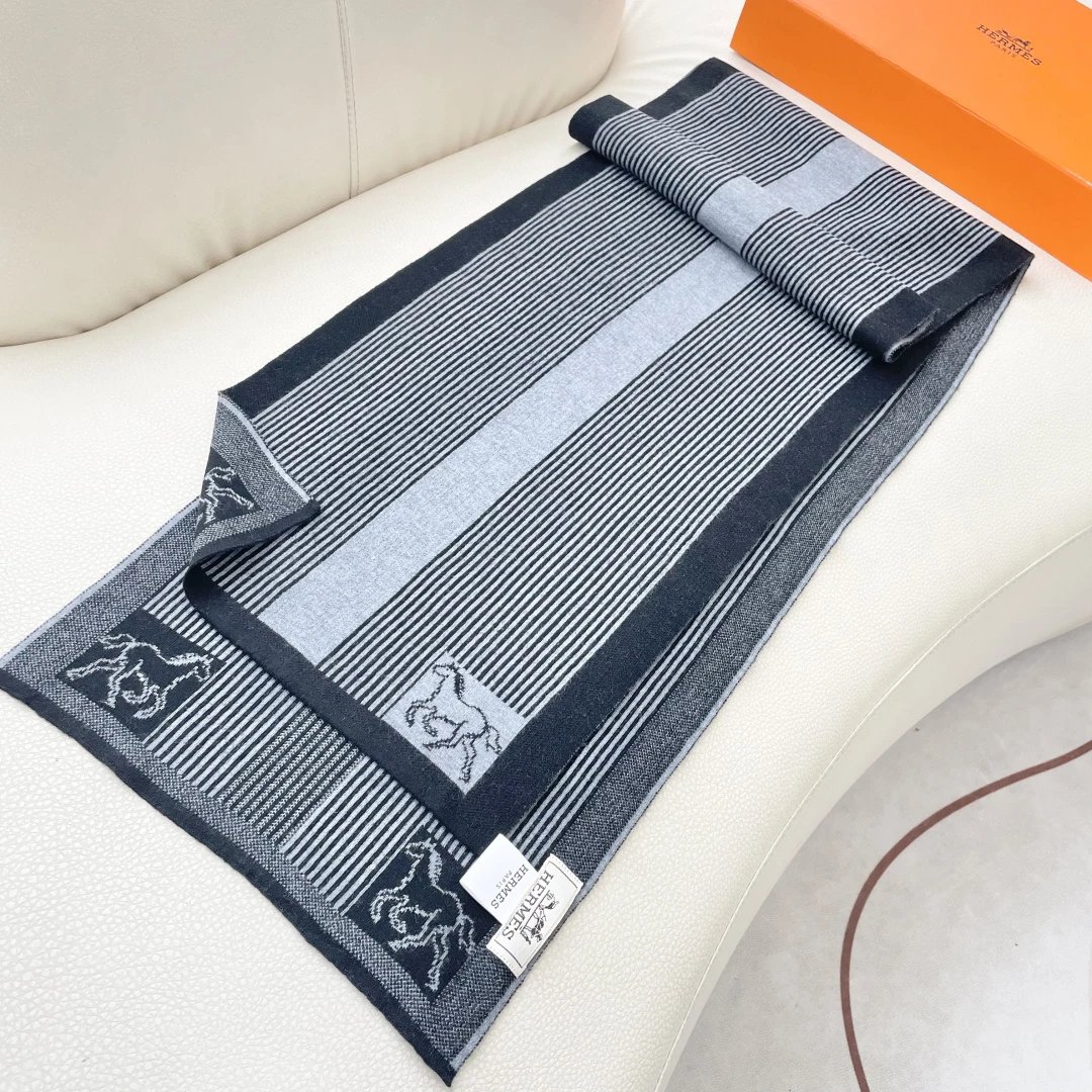 Hermes Cashmere Scarf Ver.E — Photo 6