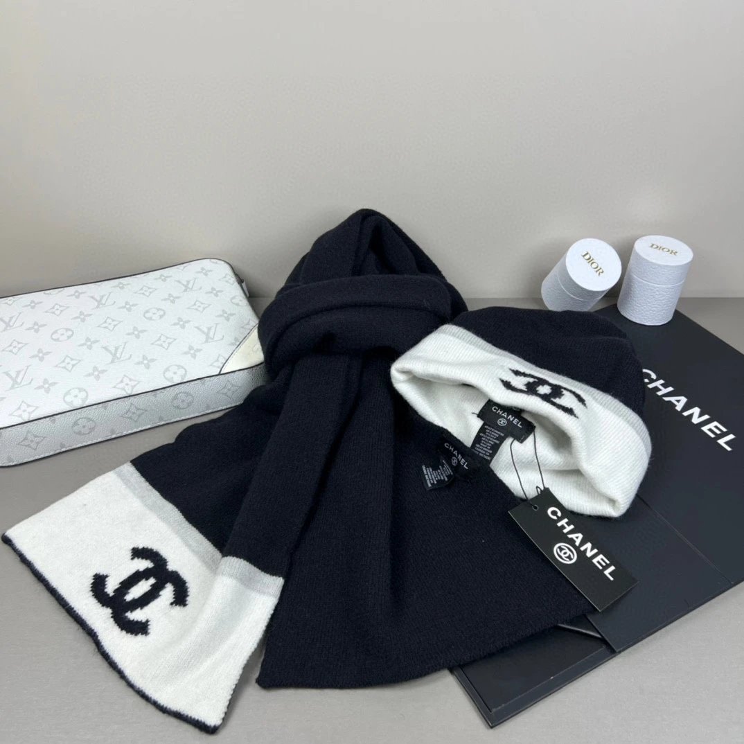 Chanel Scarf & Hat Set Ver.C — Zdjęcie 5