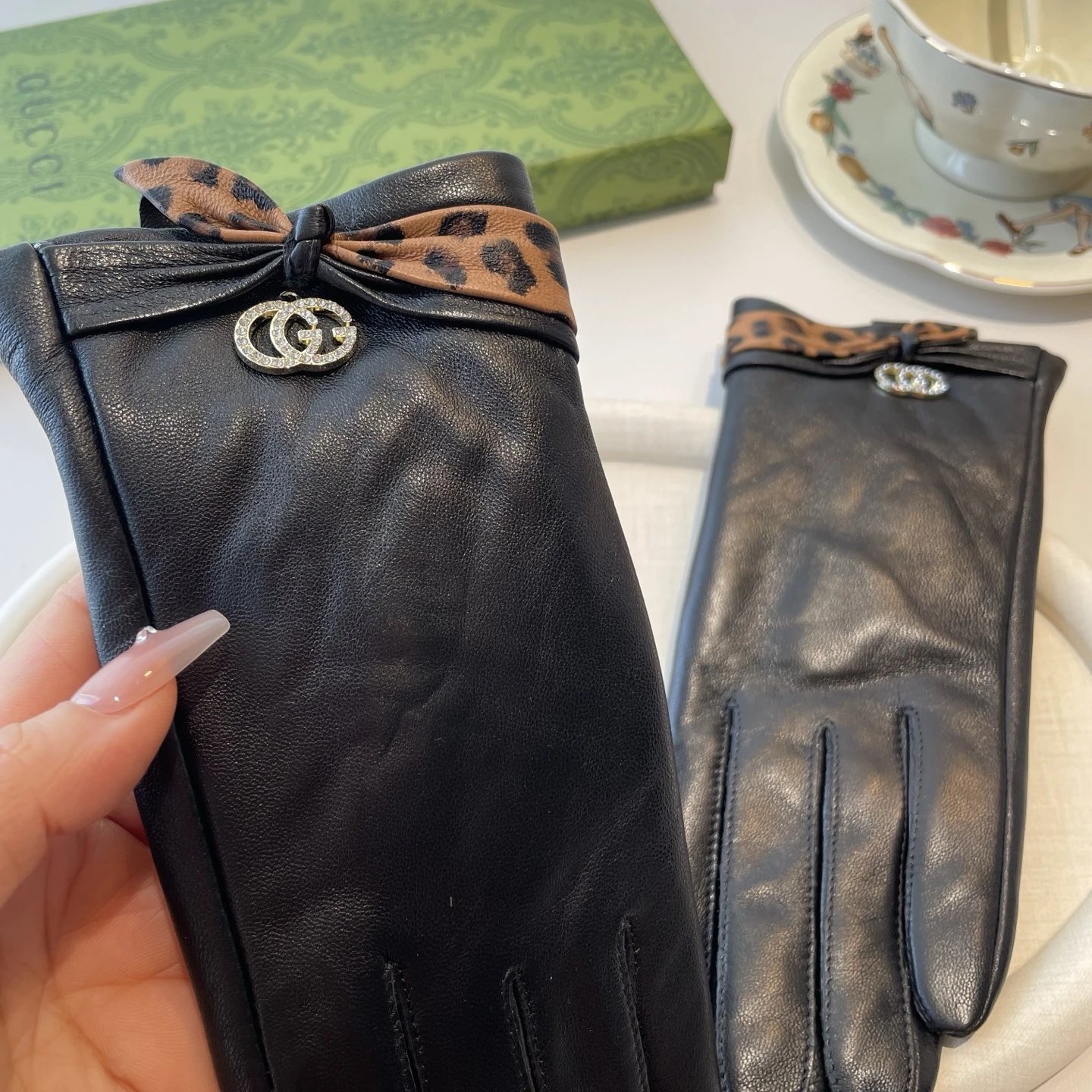Gucci Lambskin Cashmere Gloves Ver.E — QC