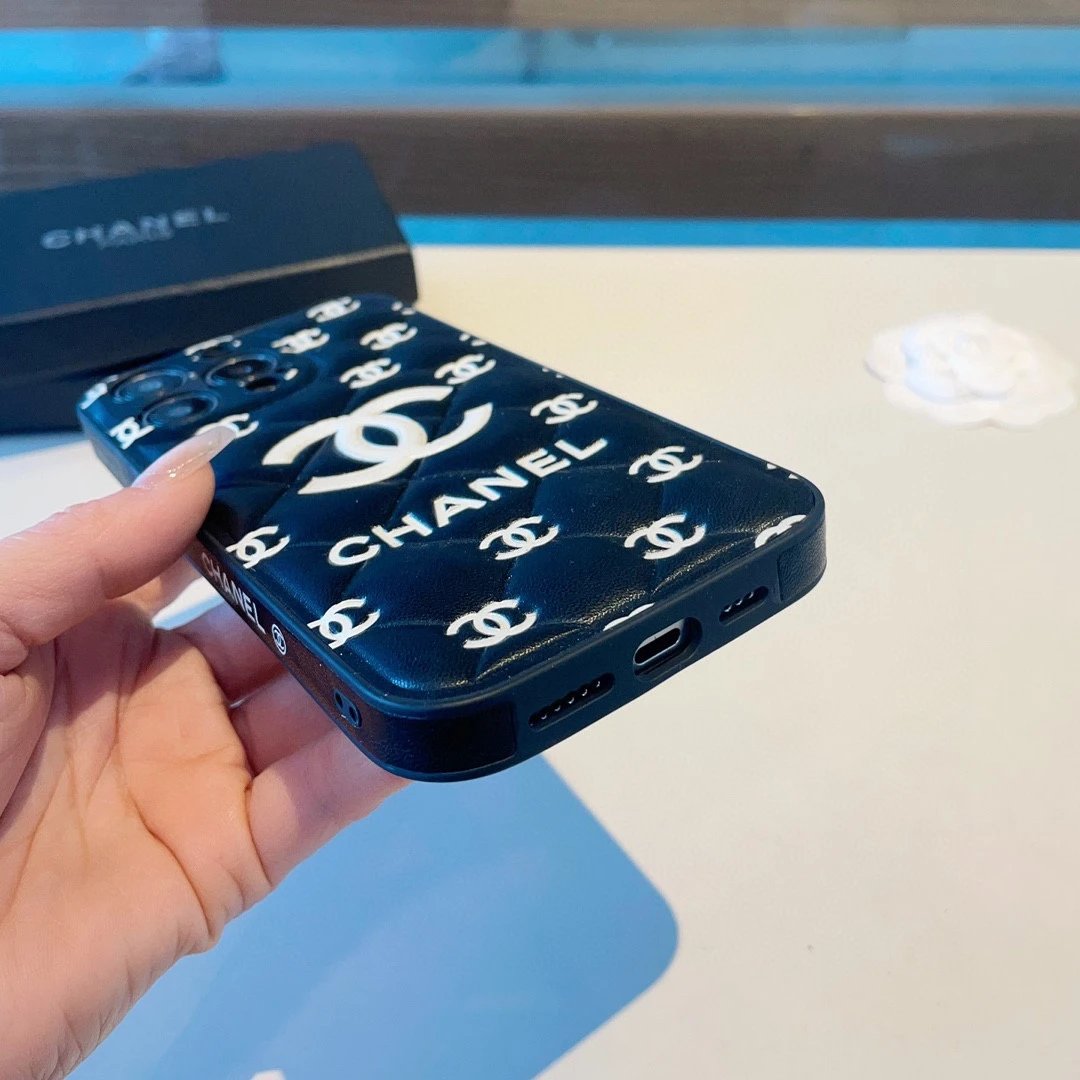 Chanel Phone Case Ver.J — Photo 5