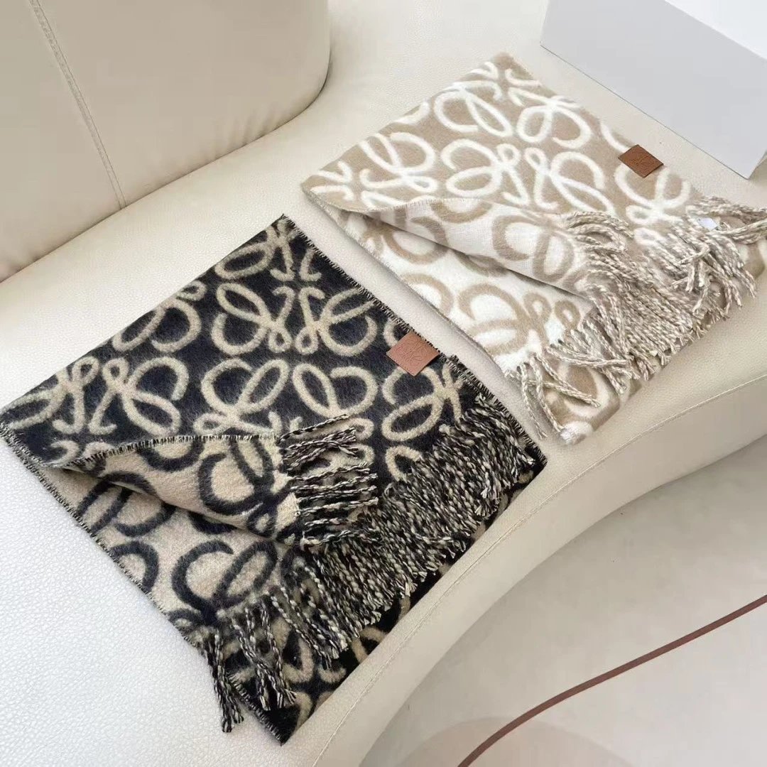 Loewe Cashmere Scarf Ver.C — Photo 2