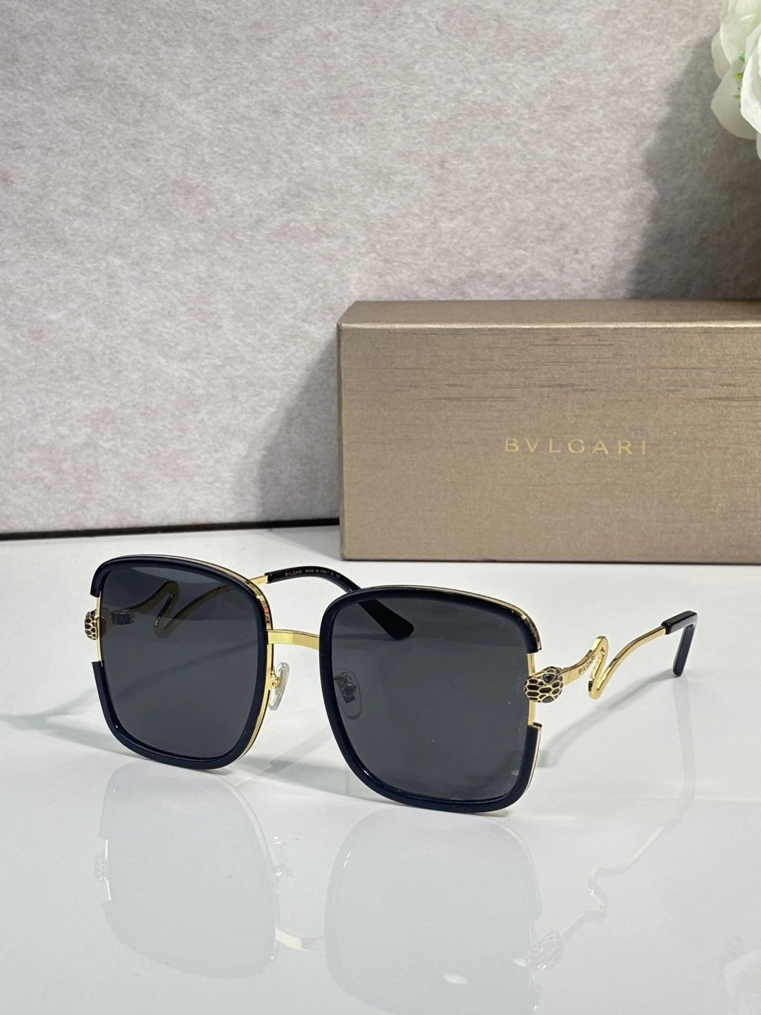 Bvlgari BV8880 Sunglasses 55-20-145 — photo 6