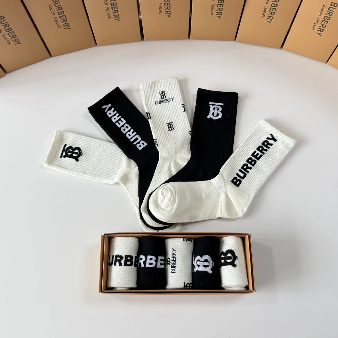 Burberry Knee-High Socks Ver.A — Zdjęcie 7