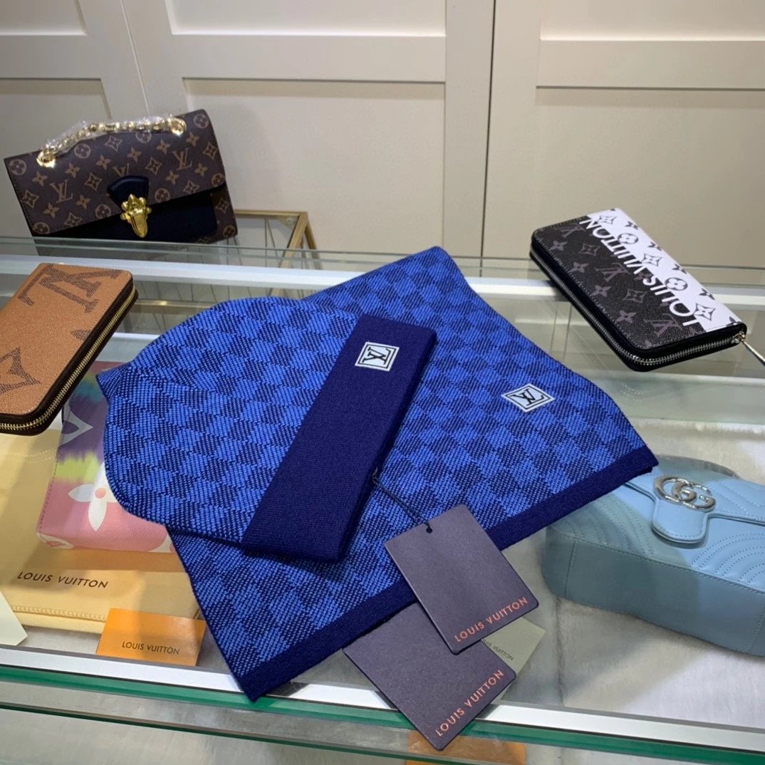 Louis Vuitton Wool Cashmere Scarf & Hat Set Ver.D — Photo 8