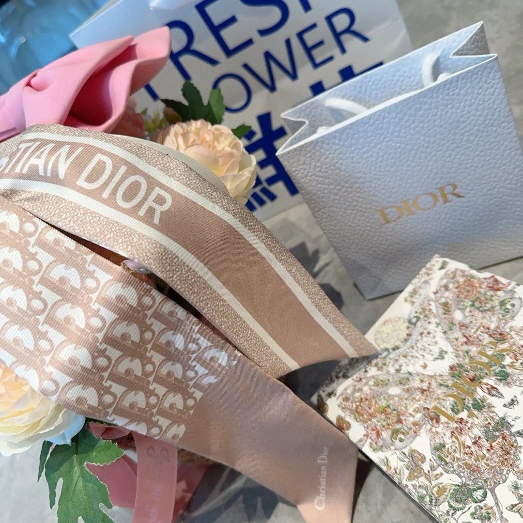 Louis Vuitton Silk Hair Ribbon Ver.D — QC