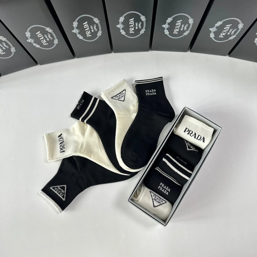 Prada Crew Socks 5-Pair Box Ver.A — Photo 8