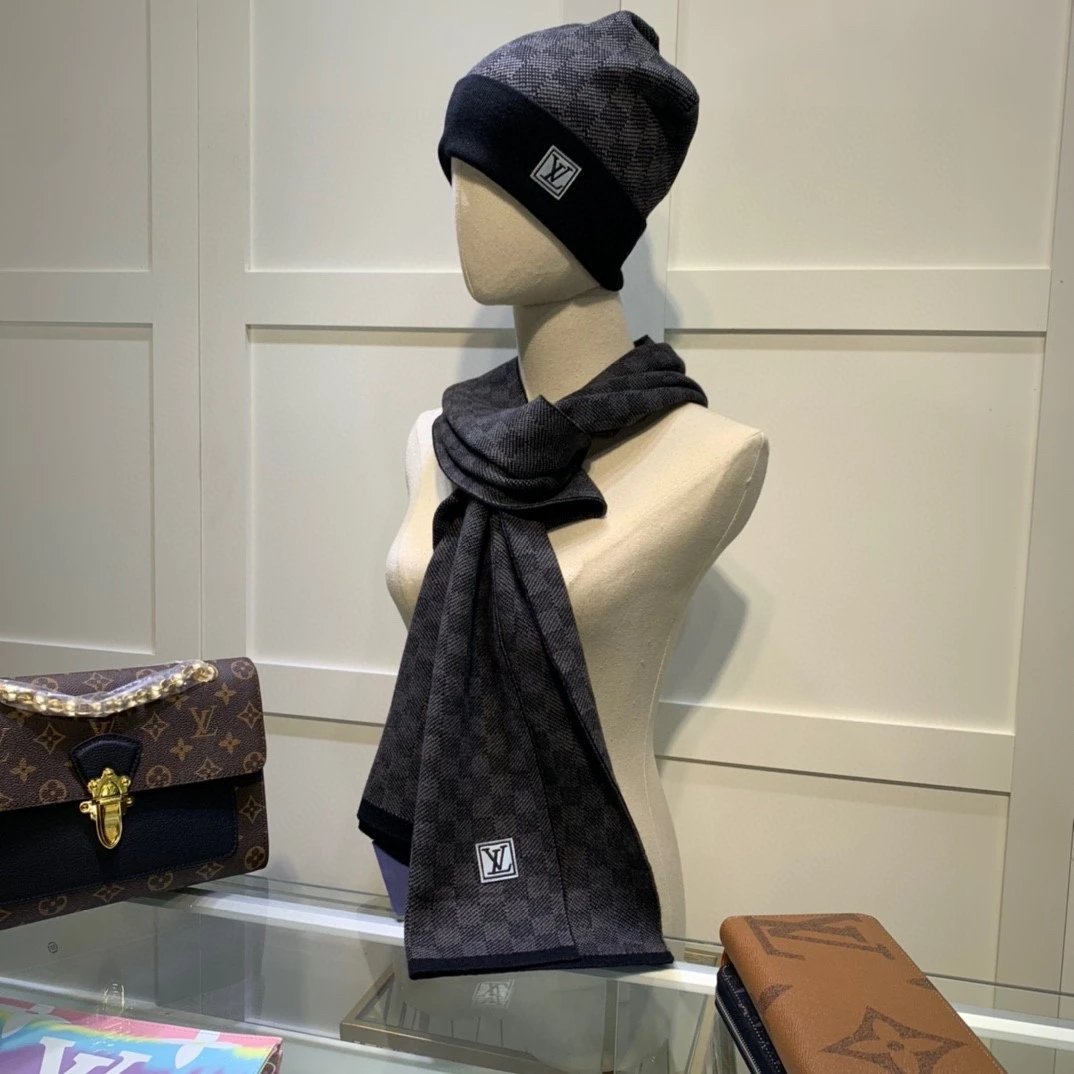 Louis Vuitton Wool Cashmere Scarf & Hat Set Ver.E — Photo 2