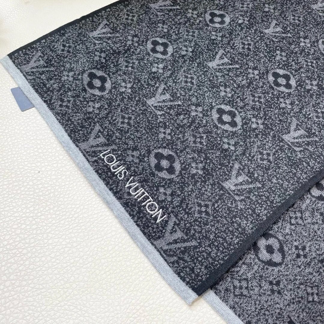 Louis Vuitton Cashmere Scarf Ver.H — Zdjęcie 8